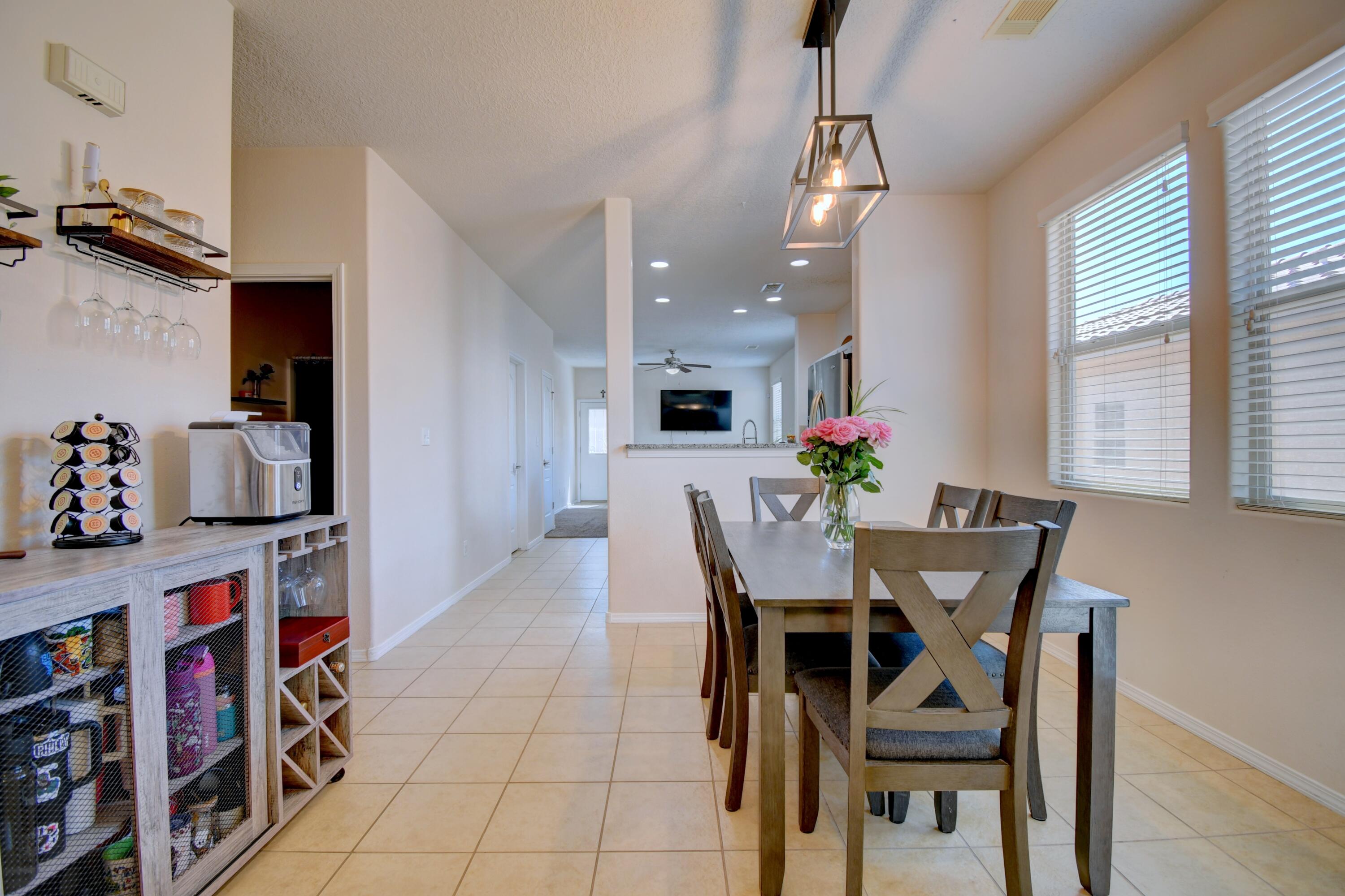 Photo 12 — 2227 Vista De Colinas Drive SE