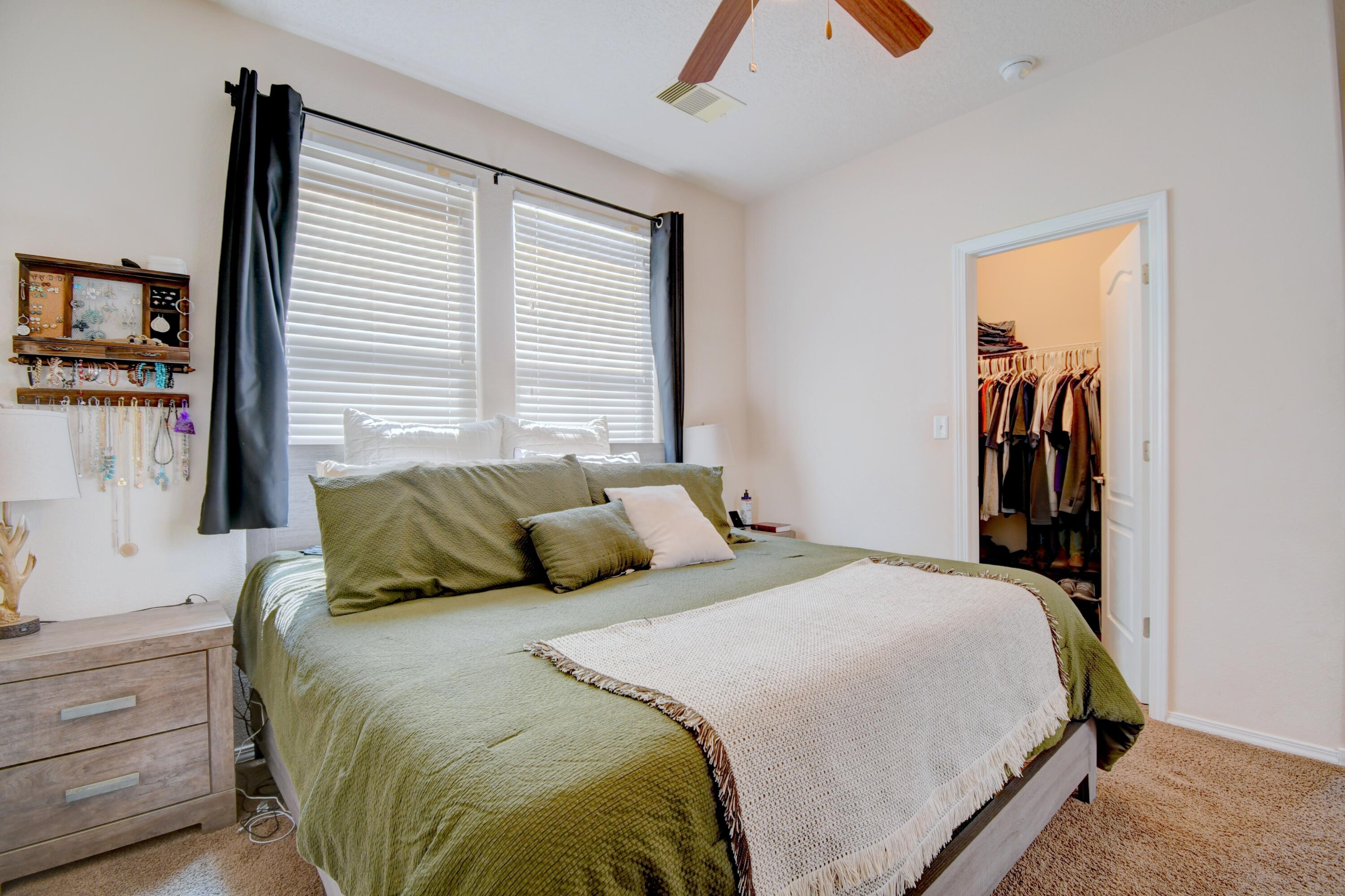 Photo 10 — 2227 Vista De Colinas Drive SE