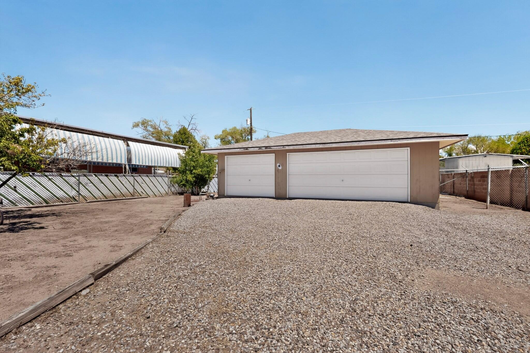 Photo 15 — 407 C De Baca Lane NW
