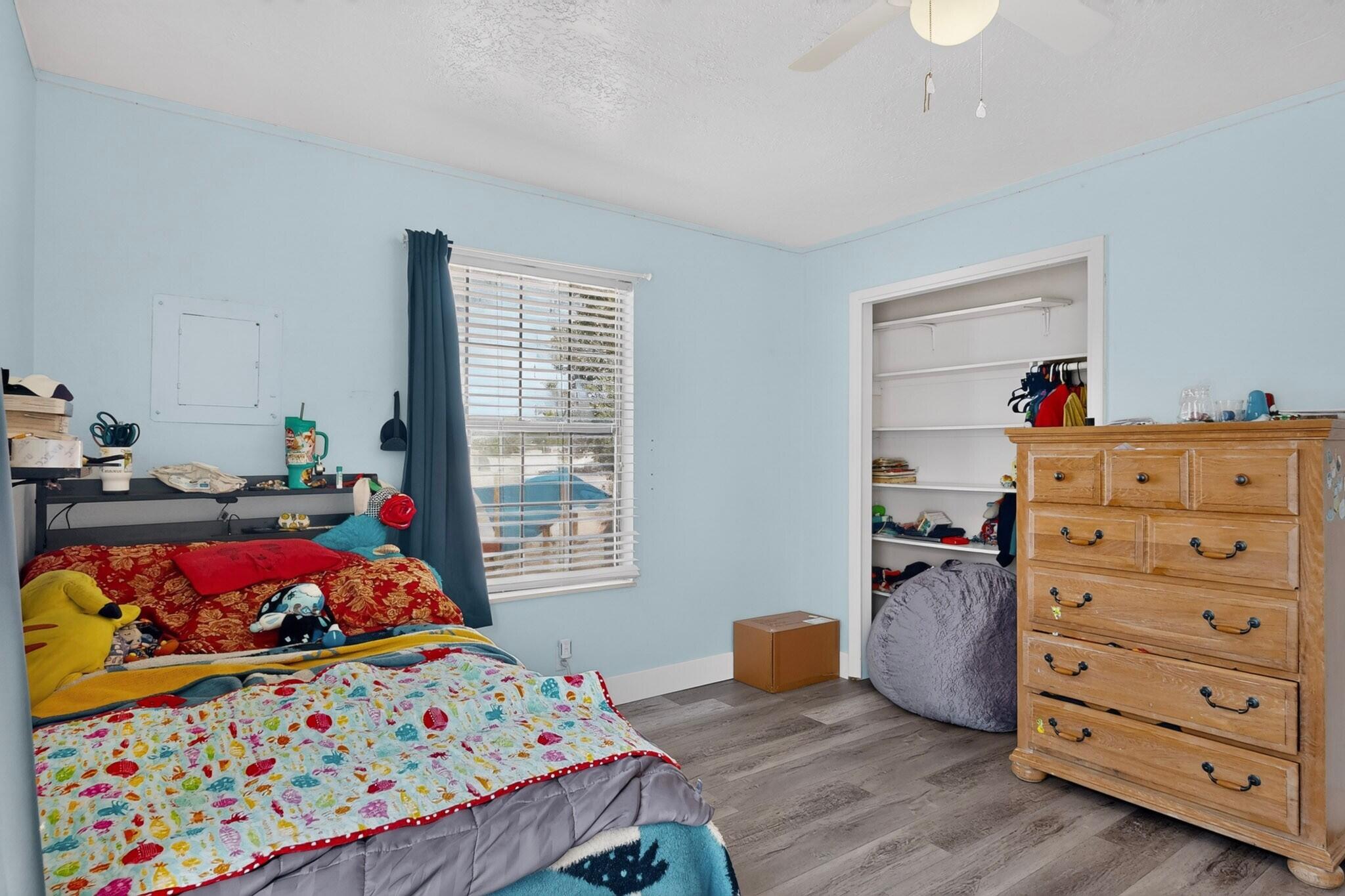 Photo 11 — 1709 Kirby Street NE
