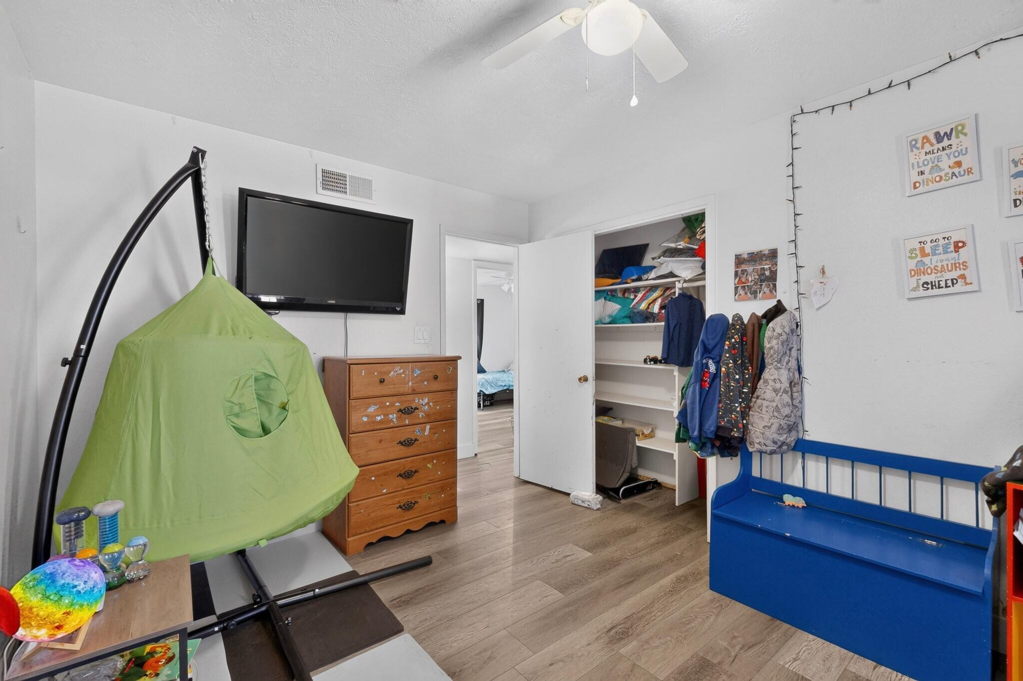 Photo 6 — 1709 Kirby Street NE