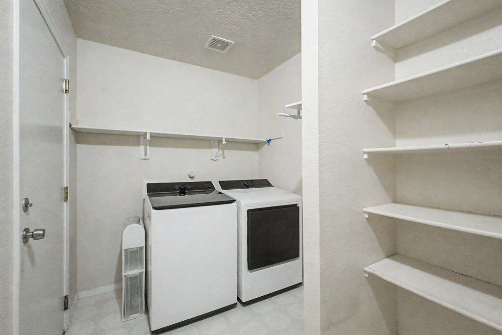 Photo 6 — 6309 Sunray Road NW