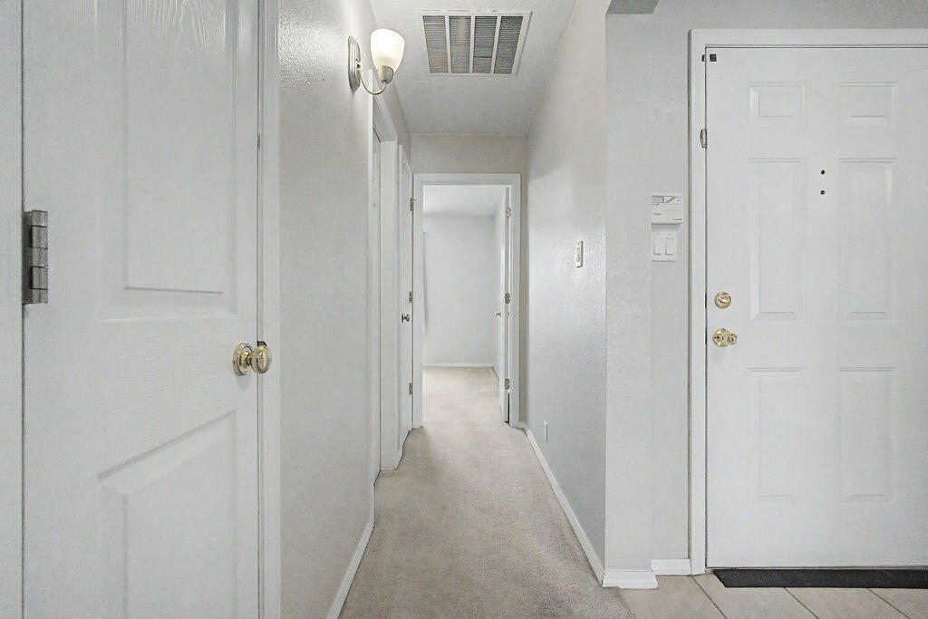 Photo 5 — 6309 Sunray Road NW