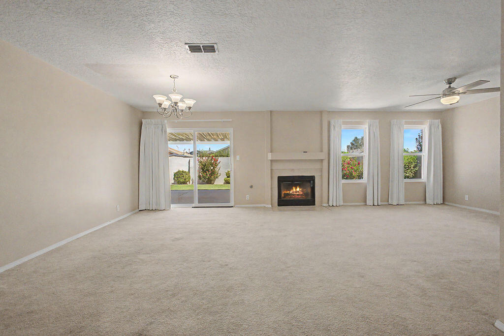 Photo 15 — 6309 Sunray Road NW