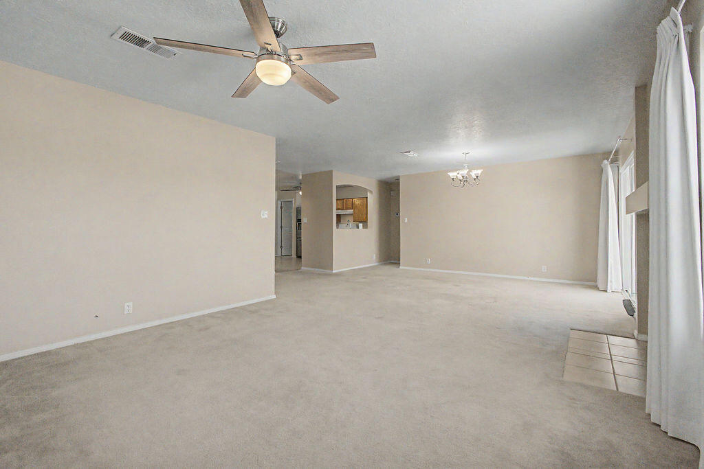 Photo 14 — 6309 Sunray Road NW