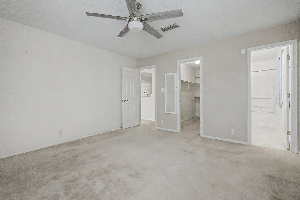 Photo 11 — 6309 Sunray Road NW