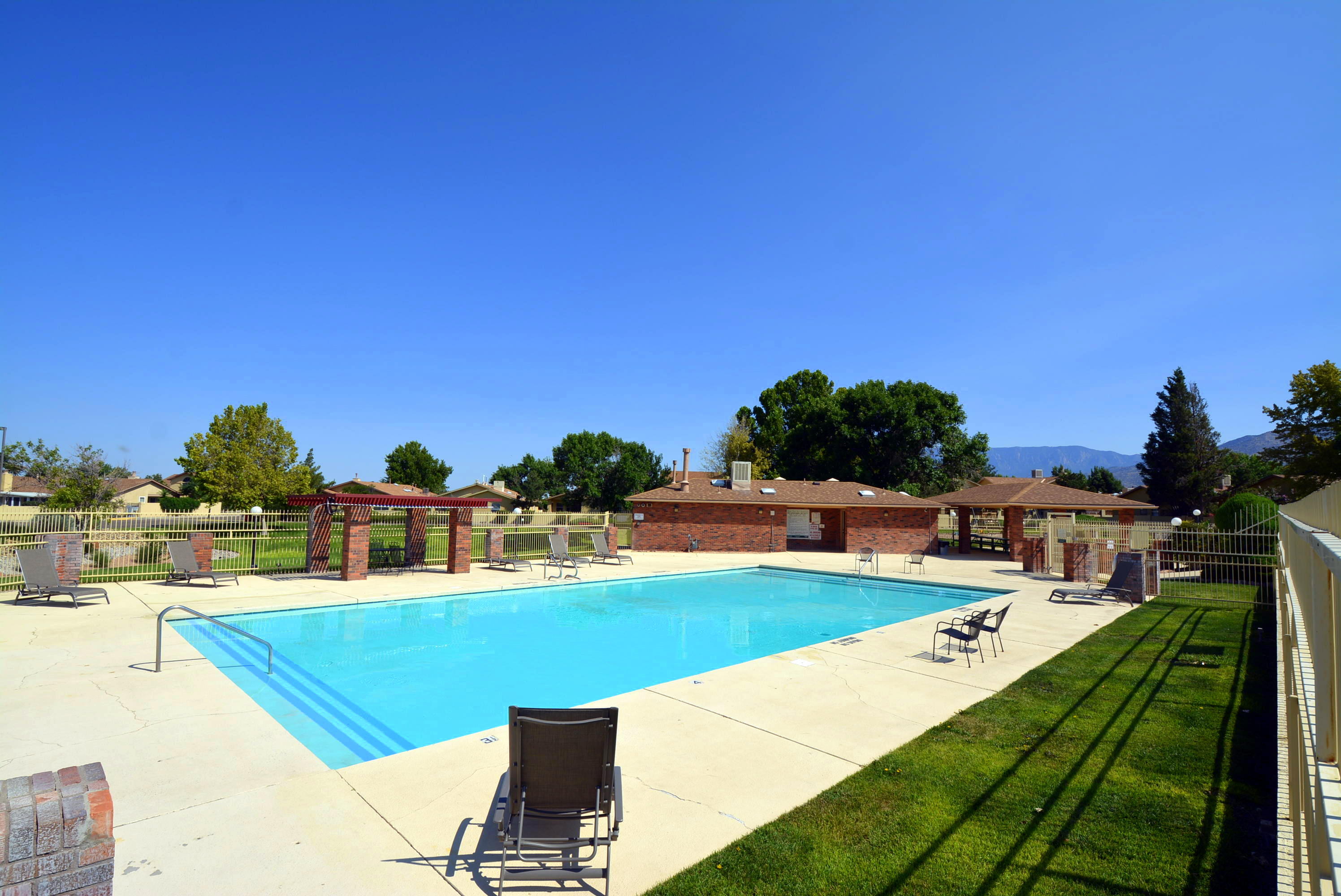 Photo 19 — 10709 Clyburn Park Drive NE