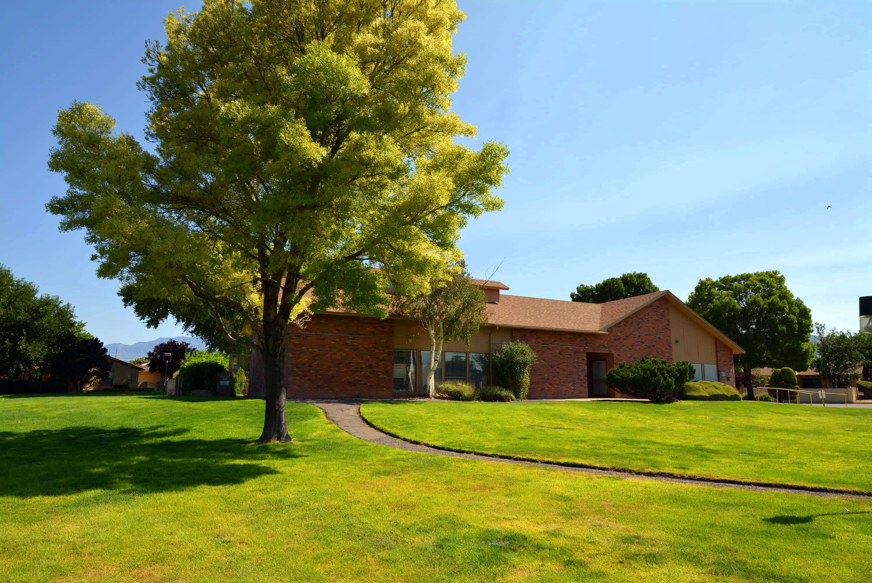 Photo 7 — 10709 Clyburn Park Drive NE