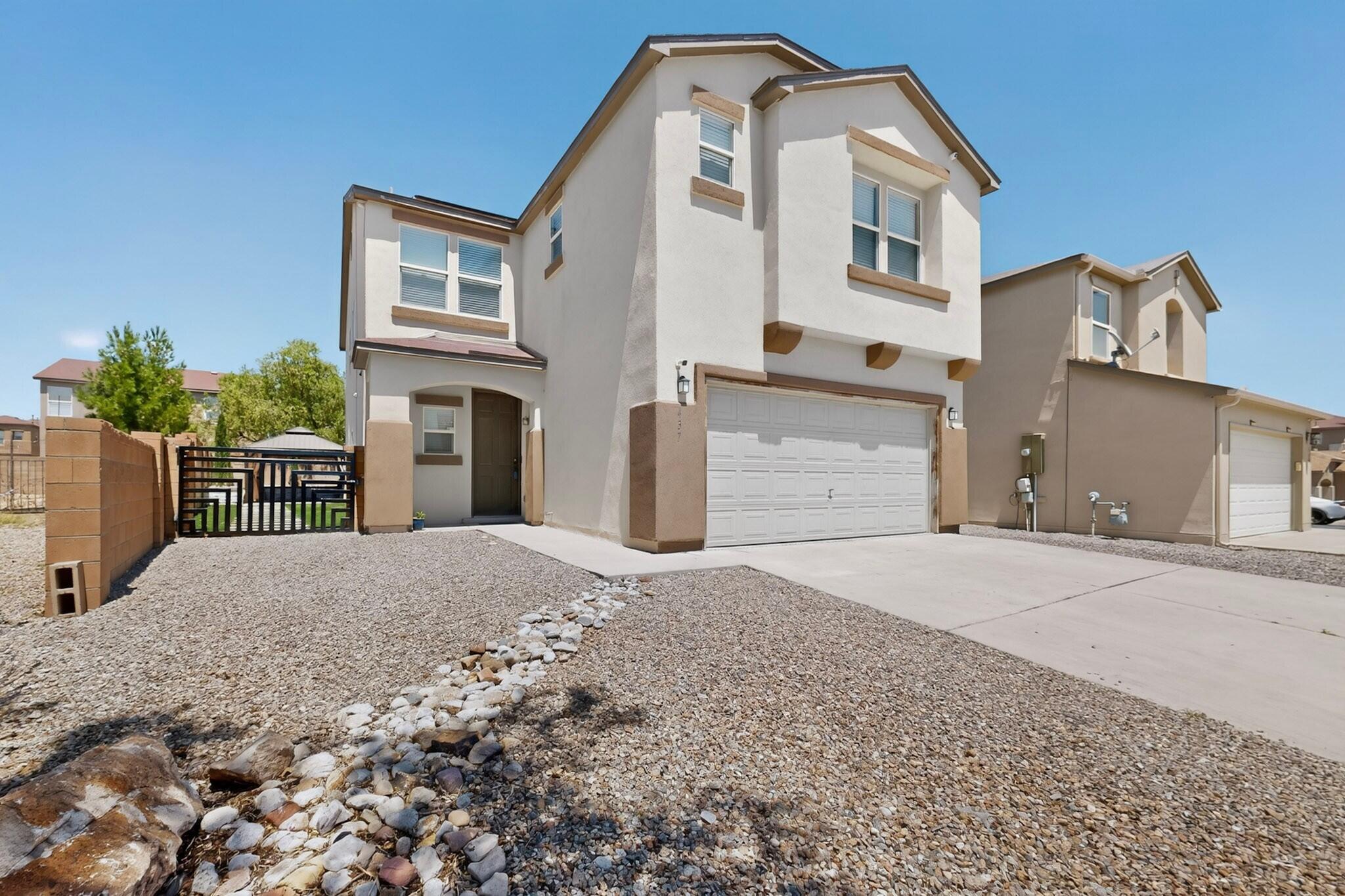 437 Luminoso Drive NW, Albuquerque, NM 87121
