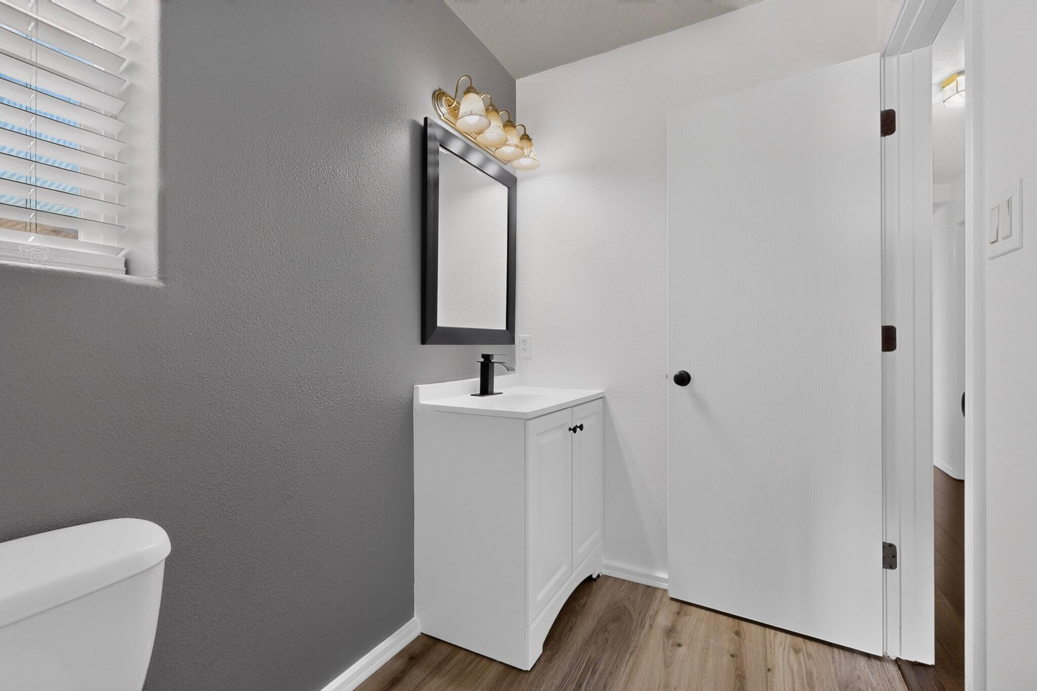 Photo 18 — 437 Luminoso Drive NW