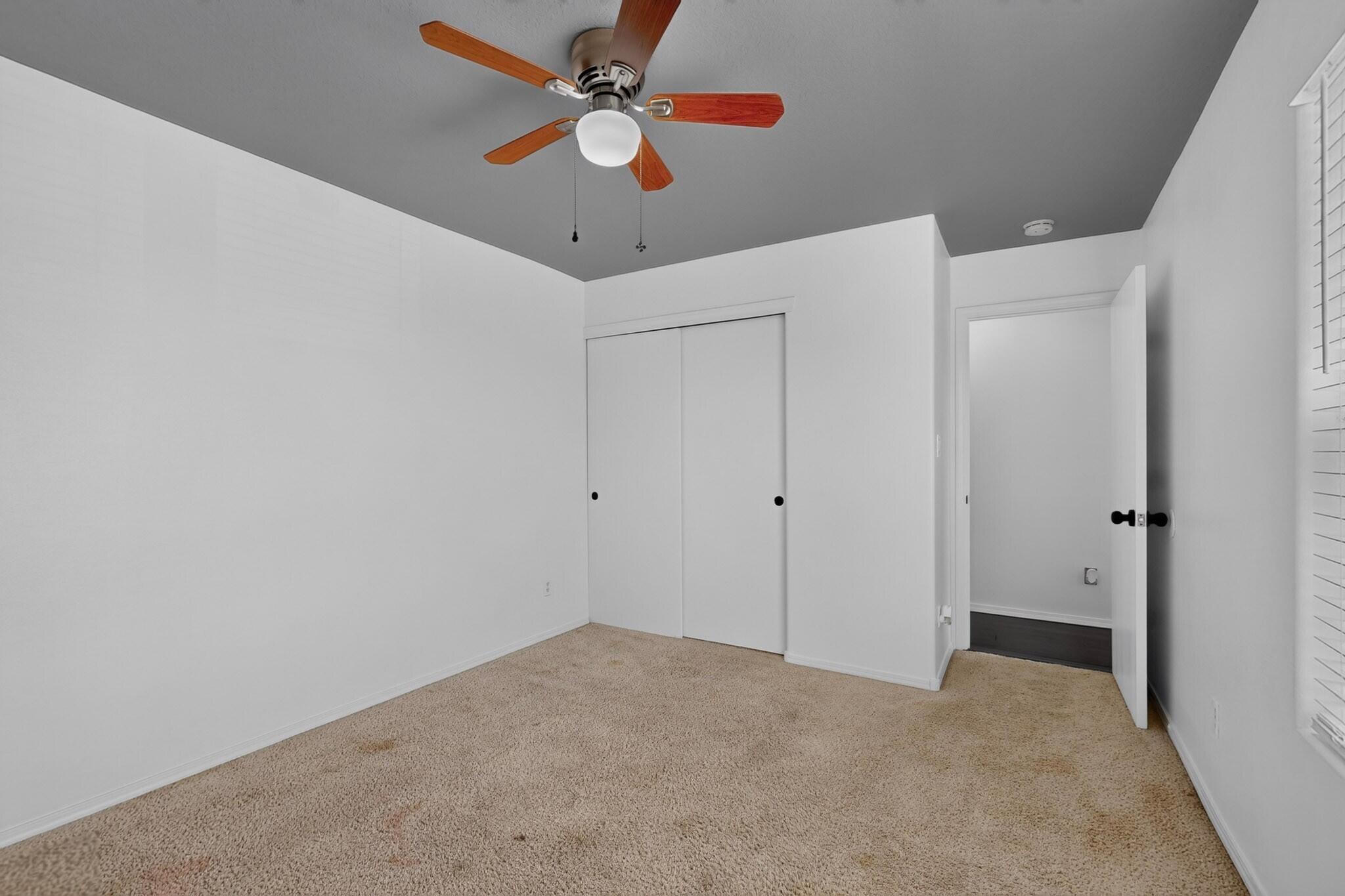 Photo 15 — 437 Luminoso Drive NW