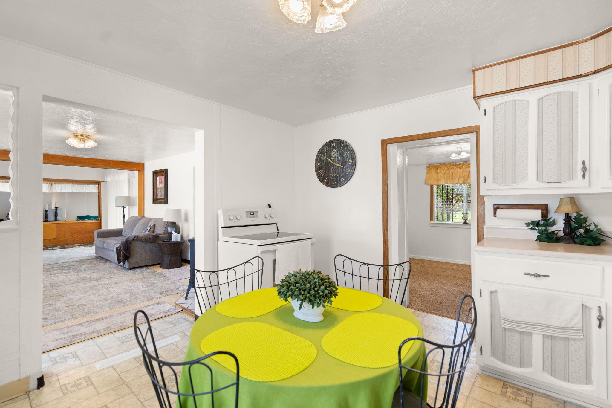 Photo 15 — 1629 Severo Road SW