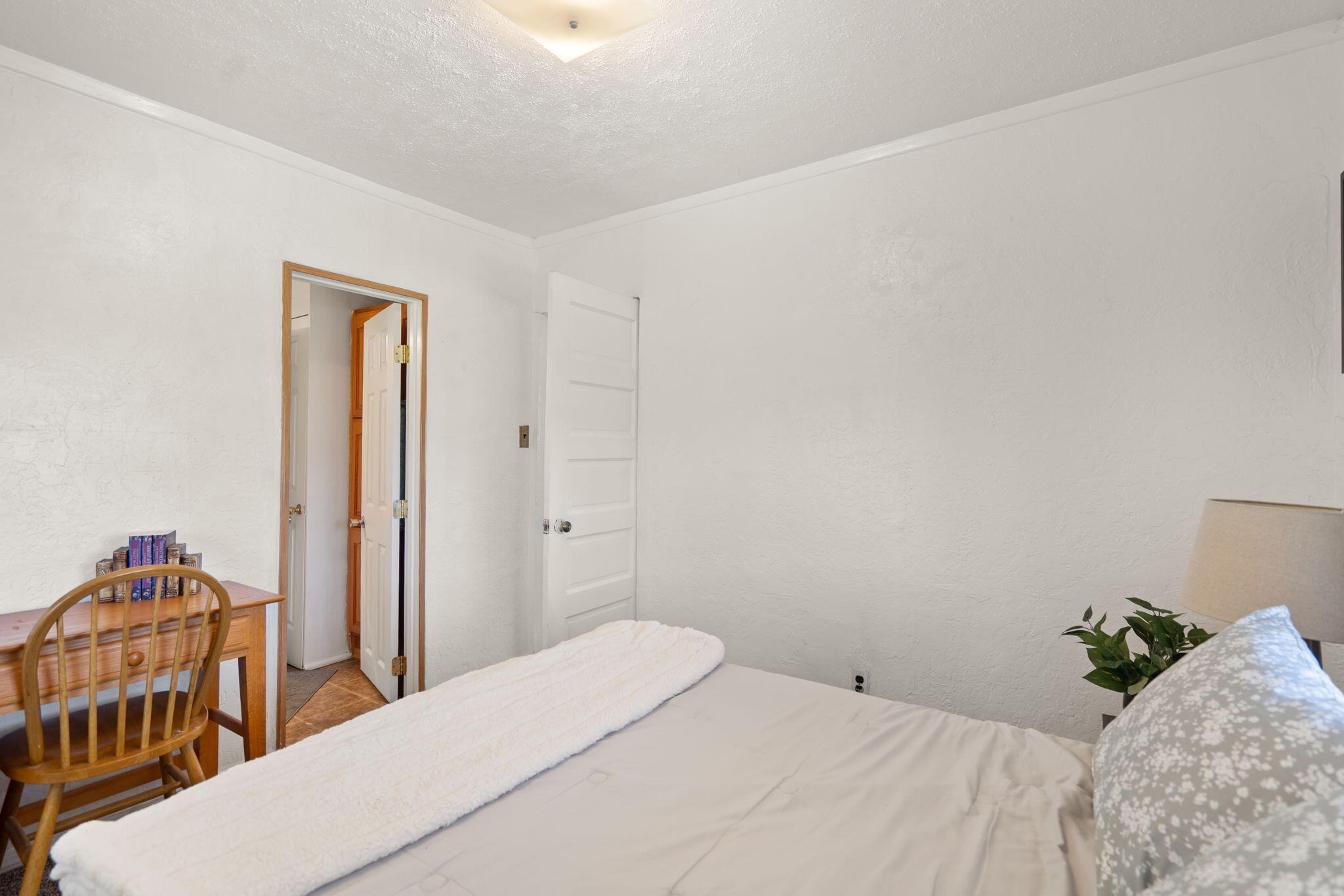 Photo 6 — 1629 Severo Road SW