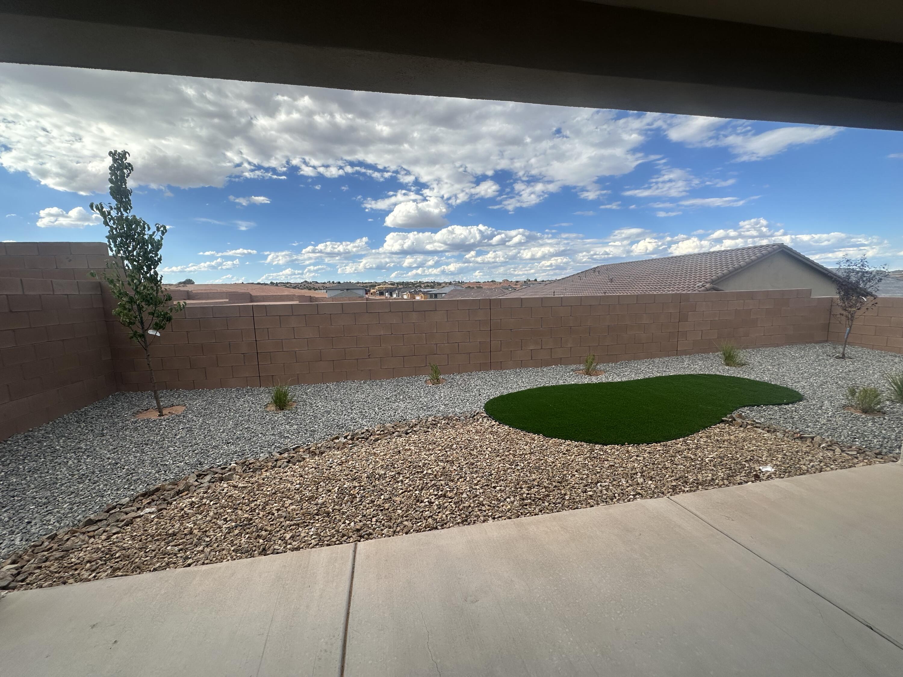 Photo 3 — 6755 Clayton Drive NE