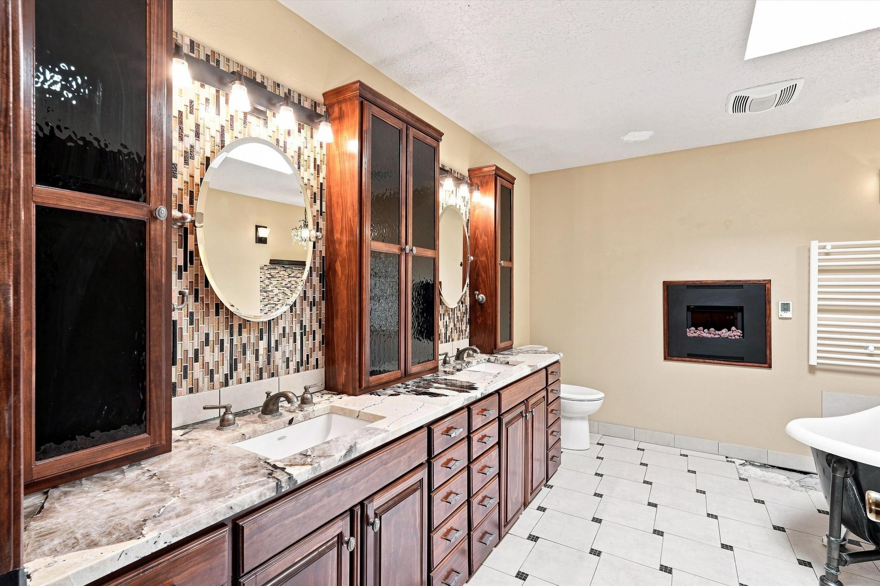 Photo 9 — 3016 Cutler Avenue NE