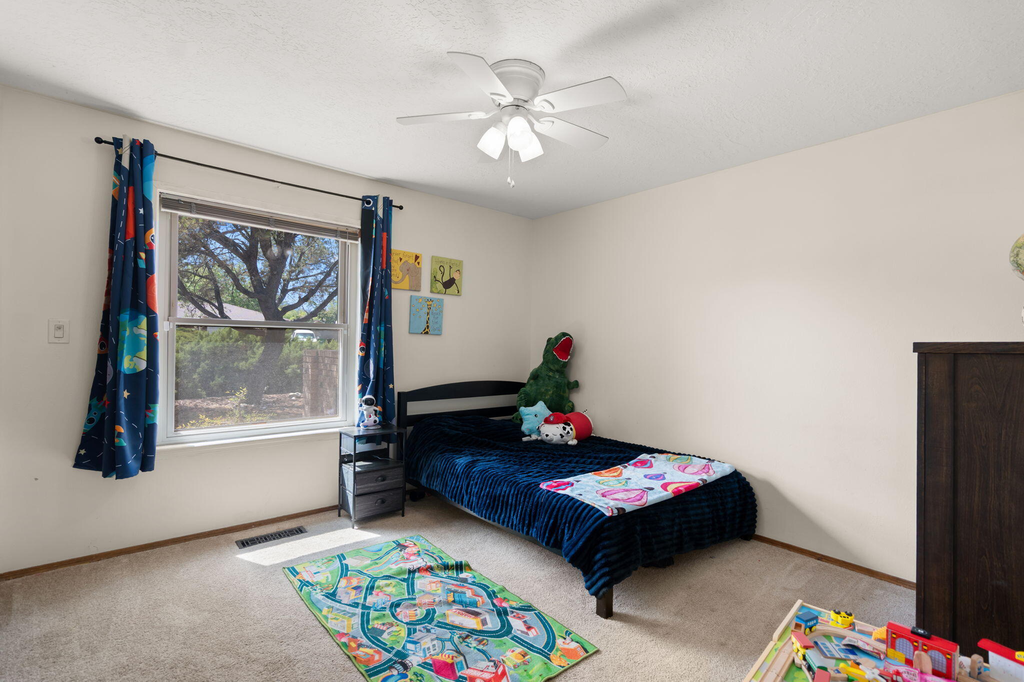 Photo 18 — 5208 Russell Drive NW