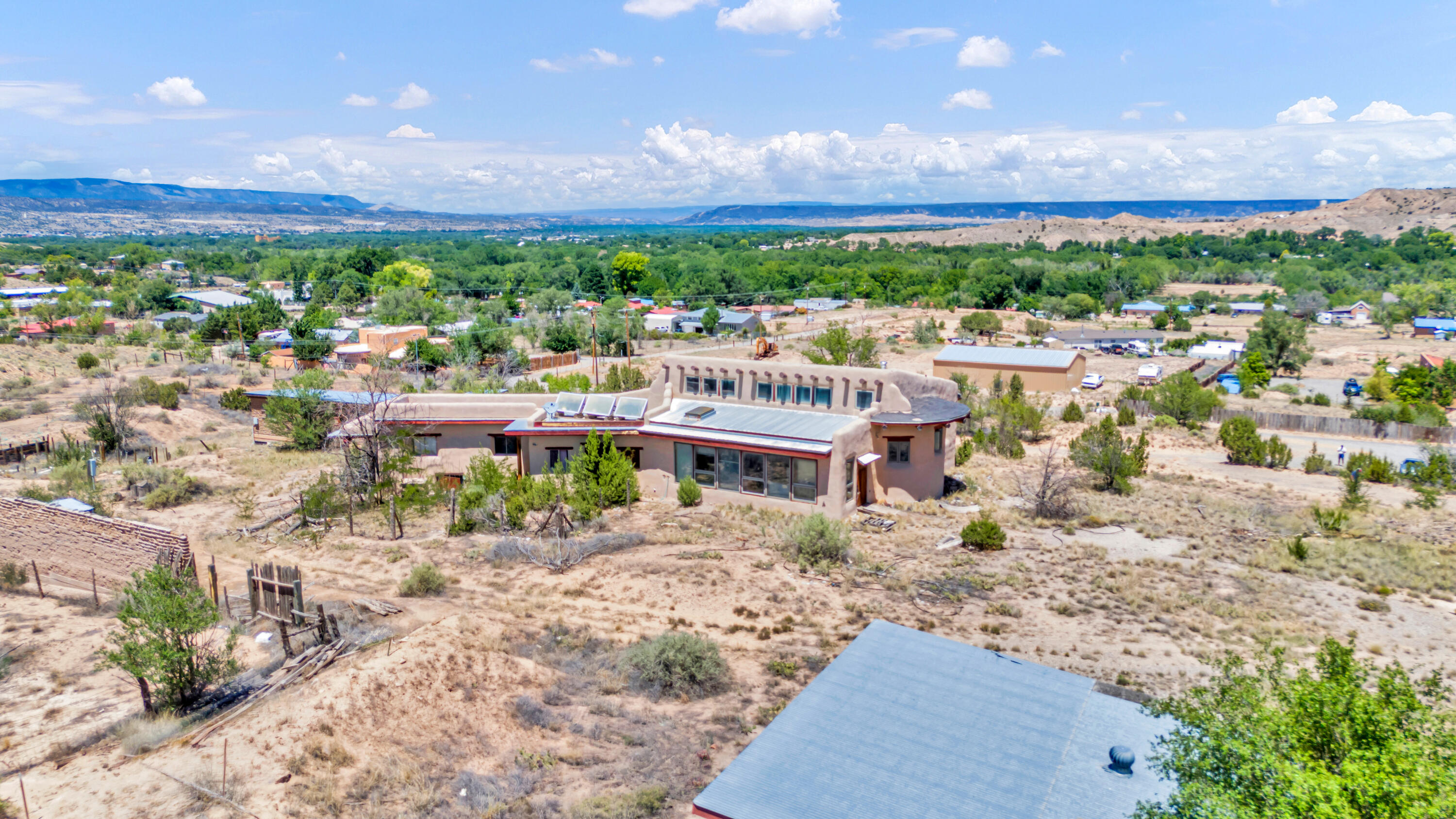 17 Sombrillo Lane, Espanola, NM 87532