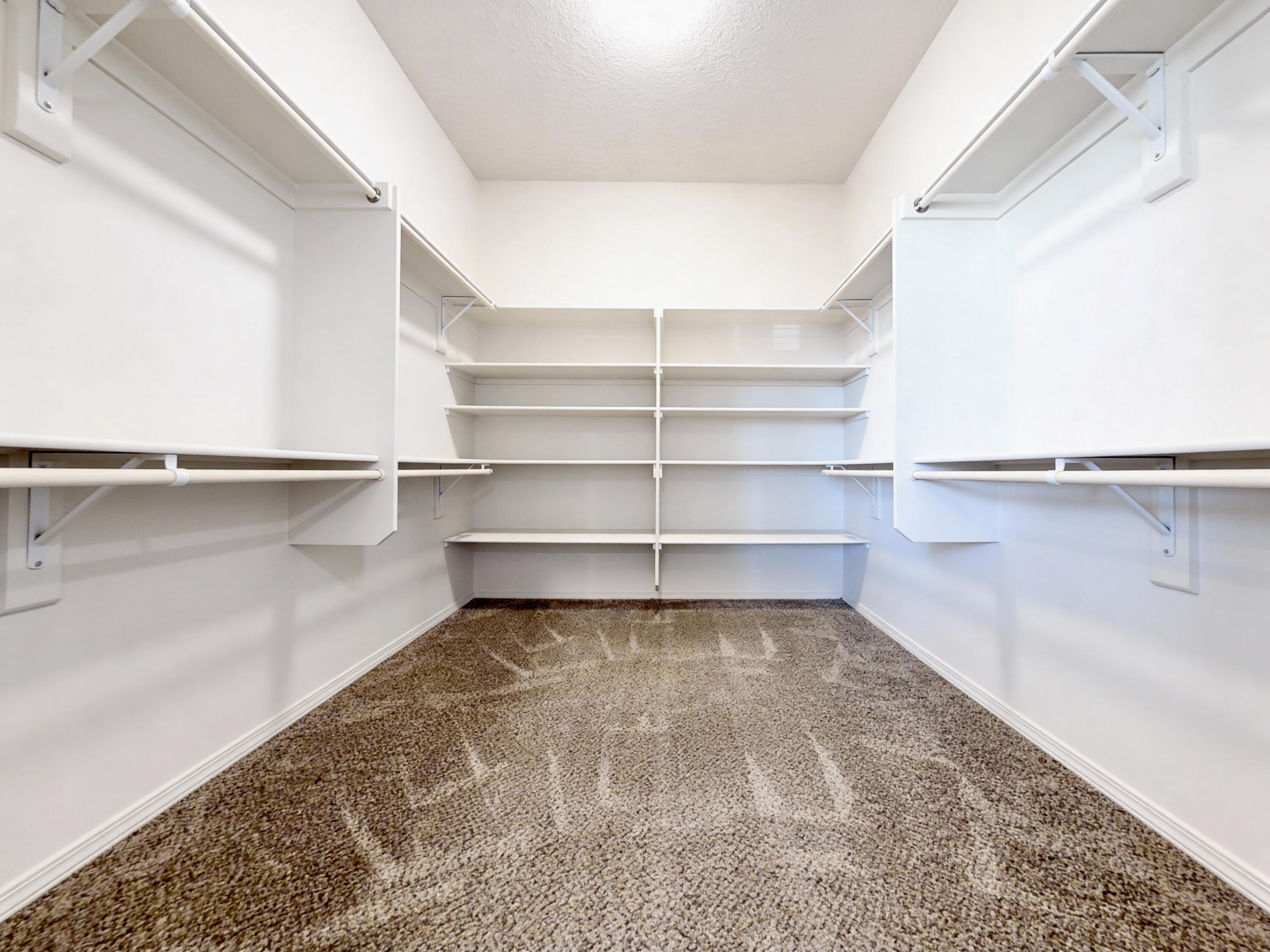 Photo 8 — 151 Fernleaf Court NW