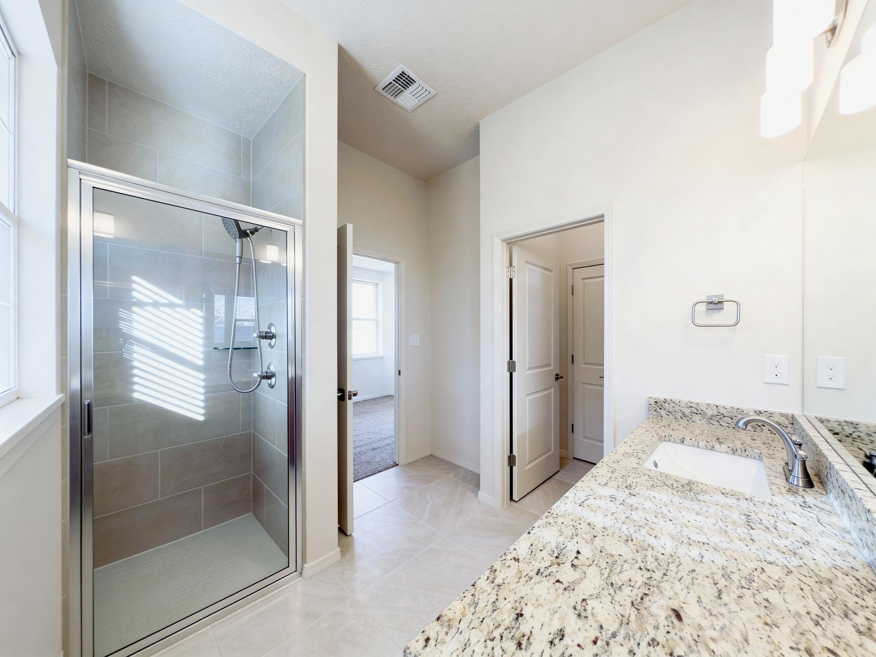 Photo 6 — 151 Fernleaf Court NW