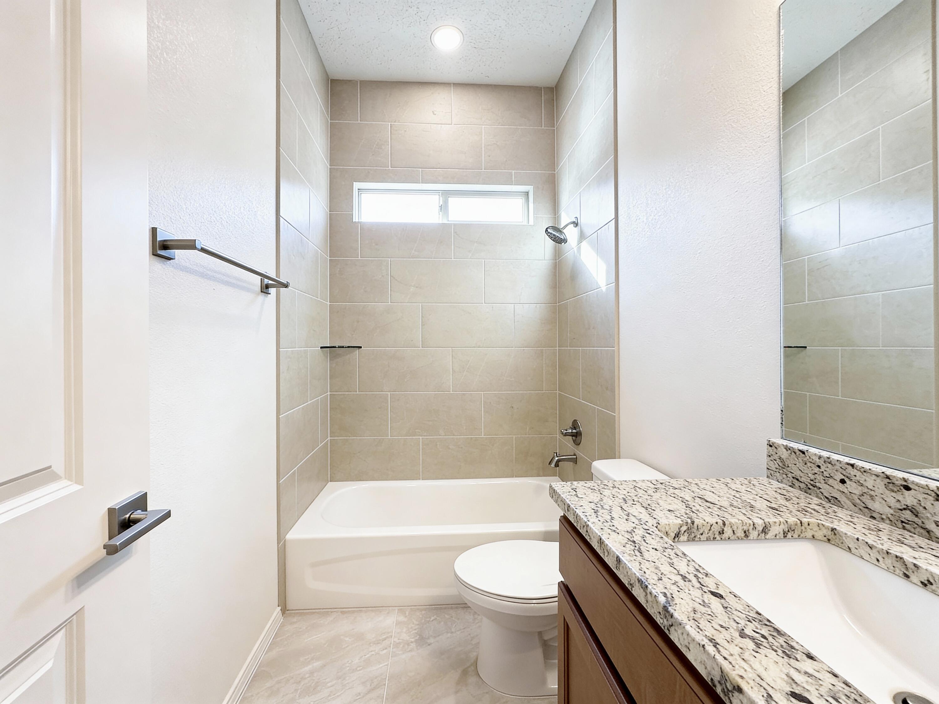 Photo 16 — 151 Fernleaf Court NW