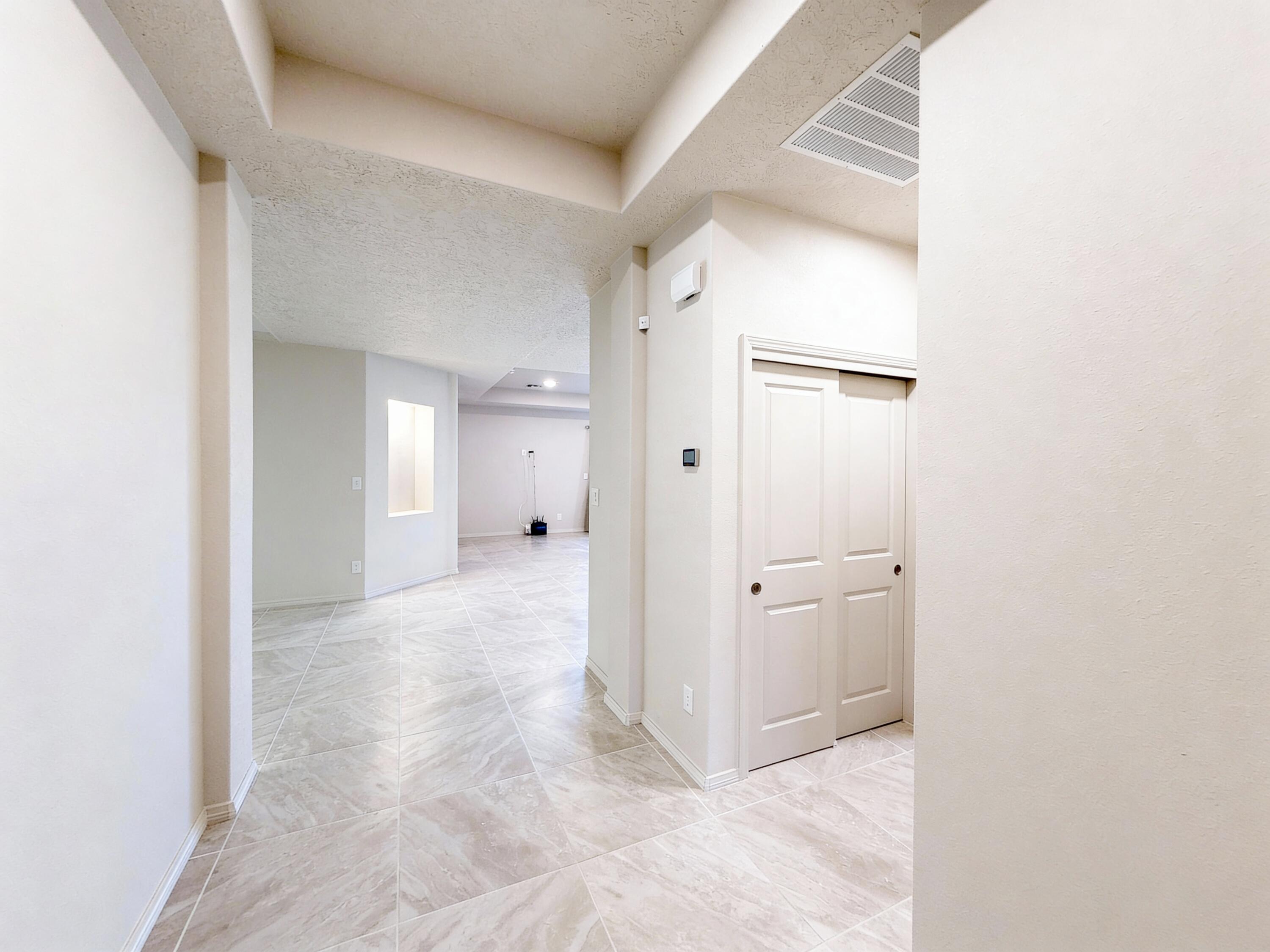 Photo 15 — 151 Fernleaf Court NW