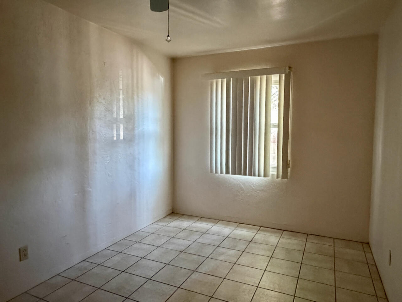 Photo 7 — 821 Ortiz Drive SE