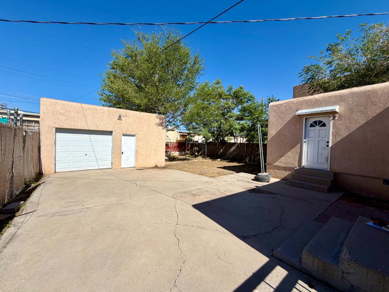Photo 4 — 821 Ortiz Drive SE