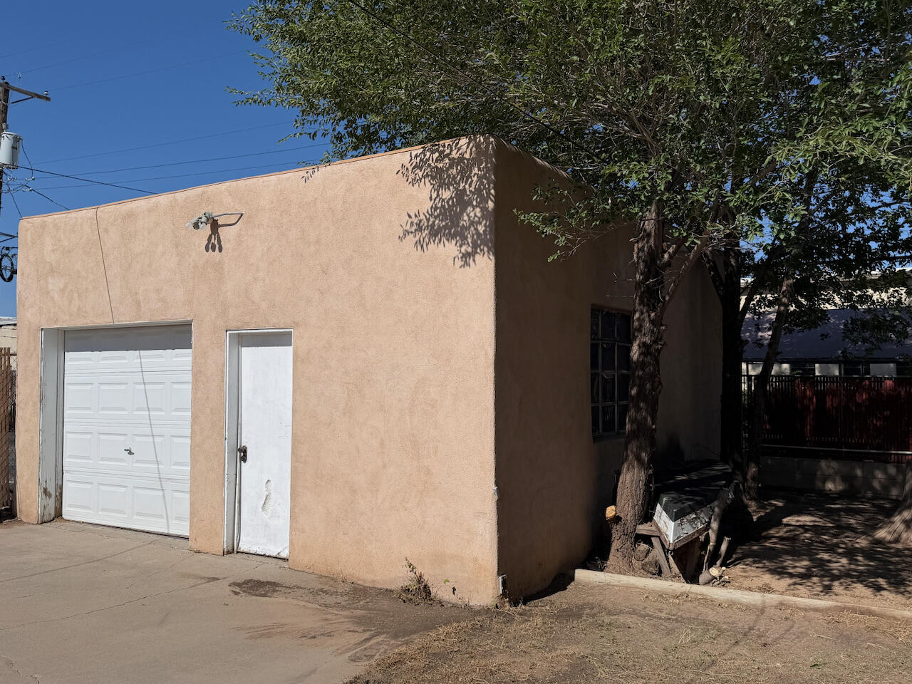 Photo 3 — 821 Ortiz Drive SE