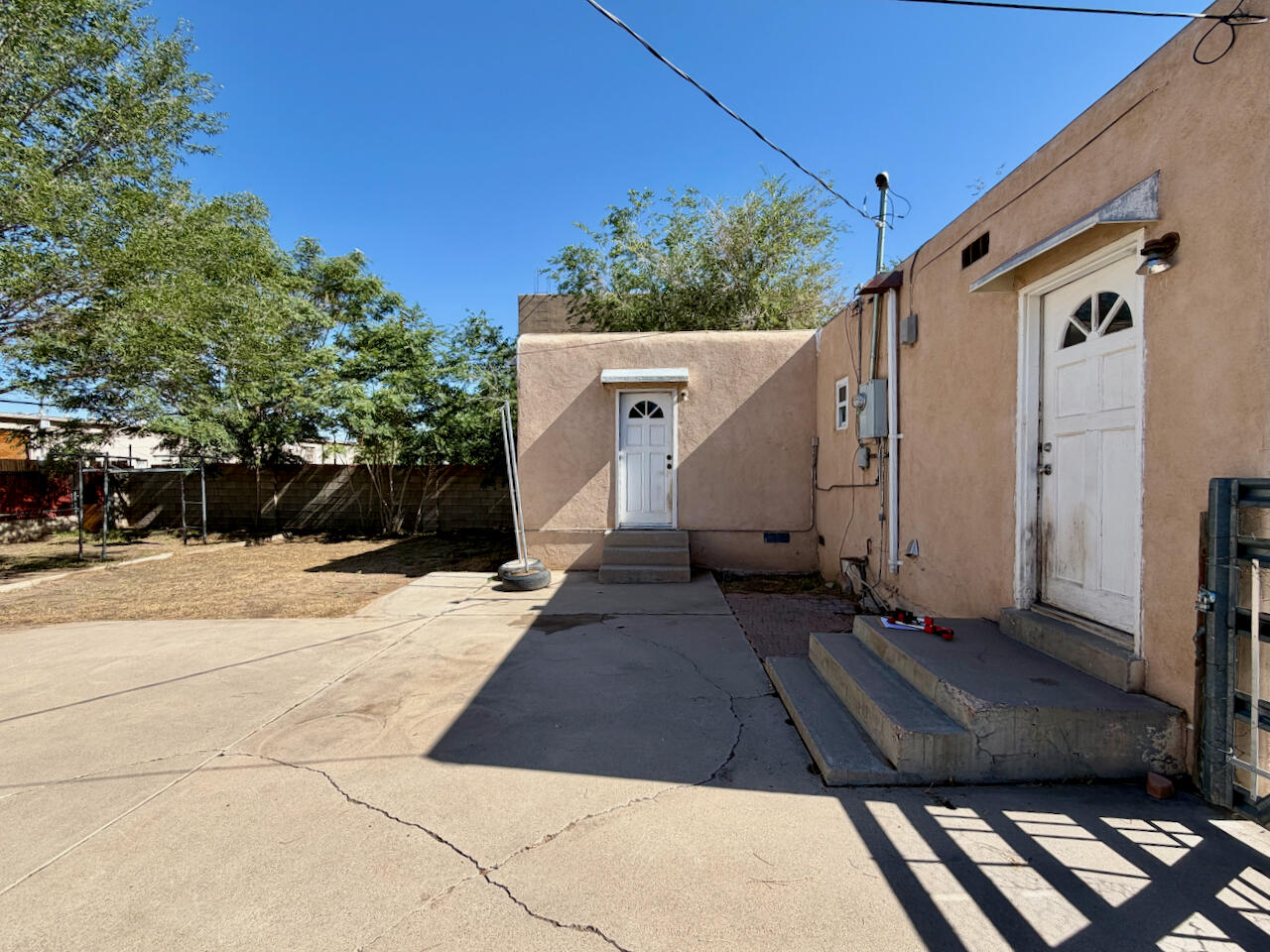 Photo 3 — 821 Ortiz Drive SE
