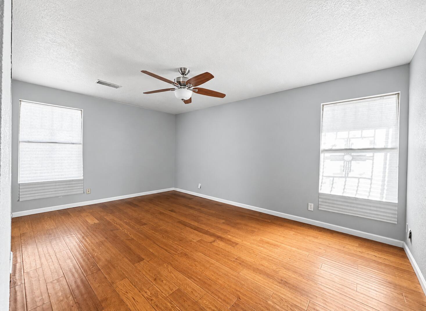 Photo 8 — 6750 Colorado Court NE