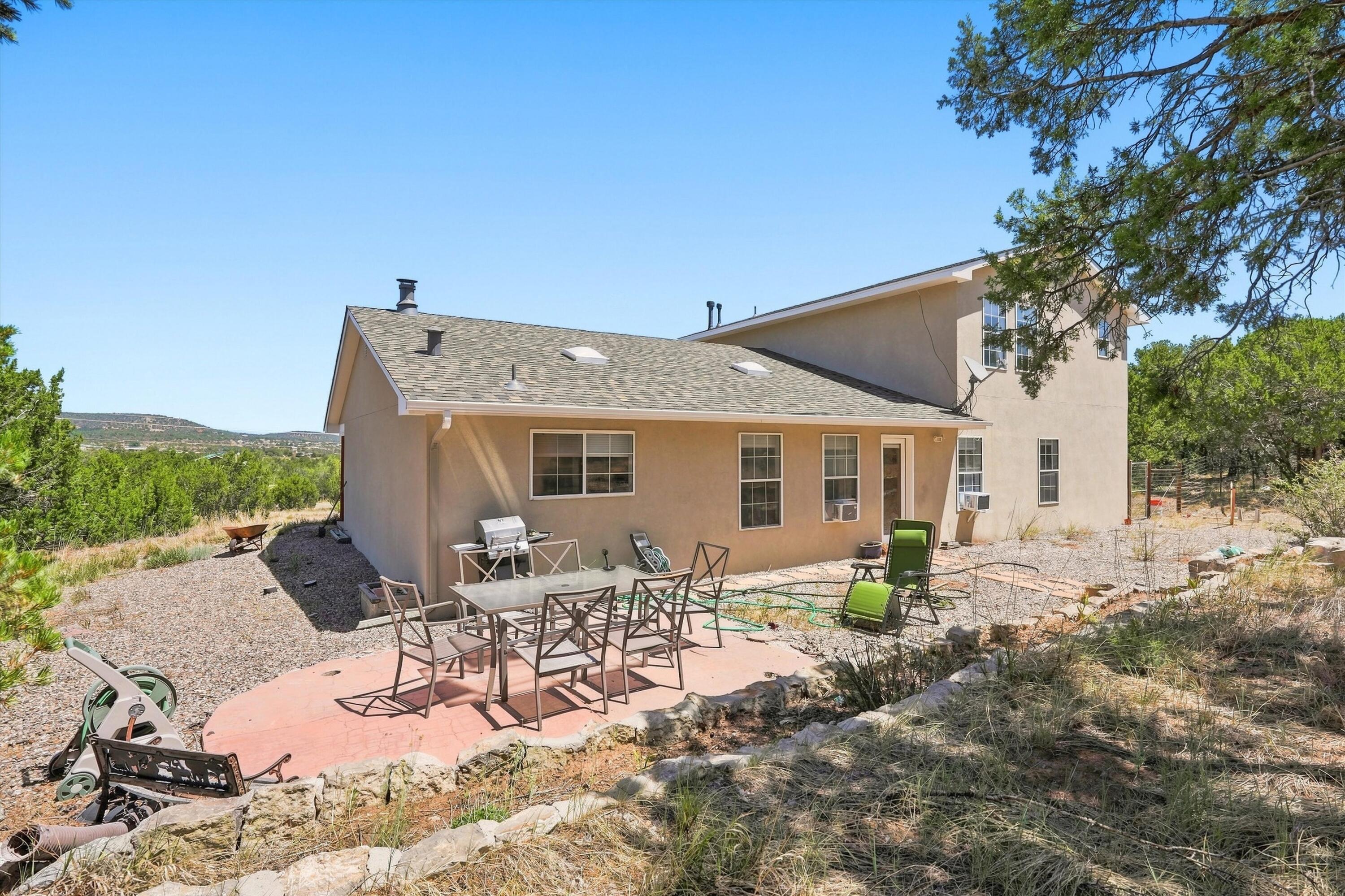 Photo 9 — 464 Sedillo Road