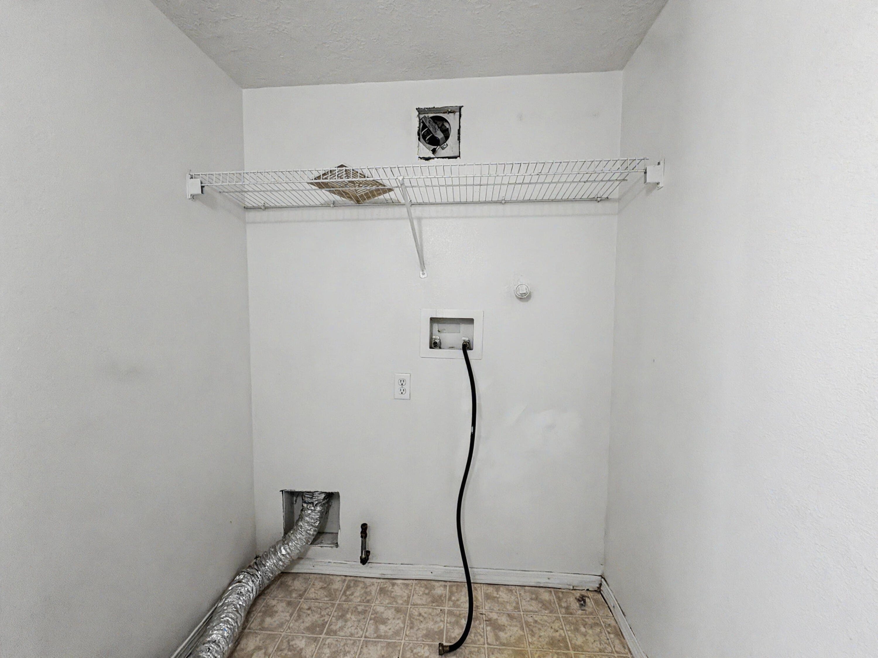 Photo 4 — 8500 Rushing Brook Avenue SW