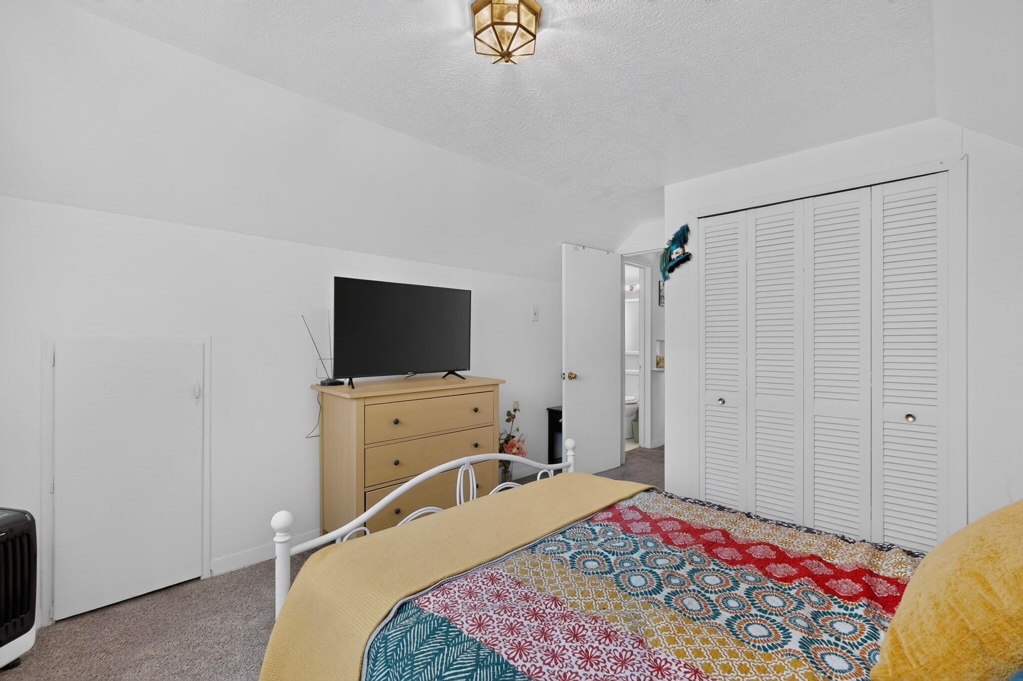 Photo 18 — 1805 Stanford Drive SE