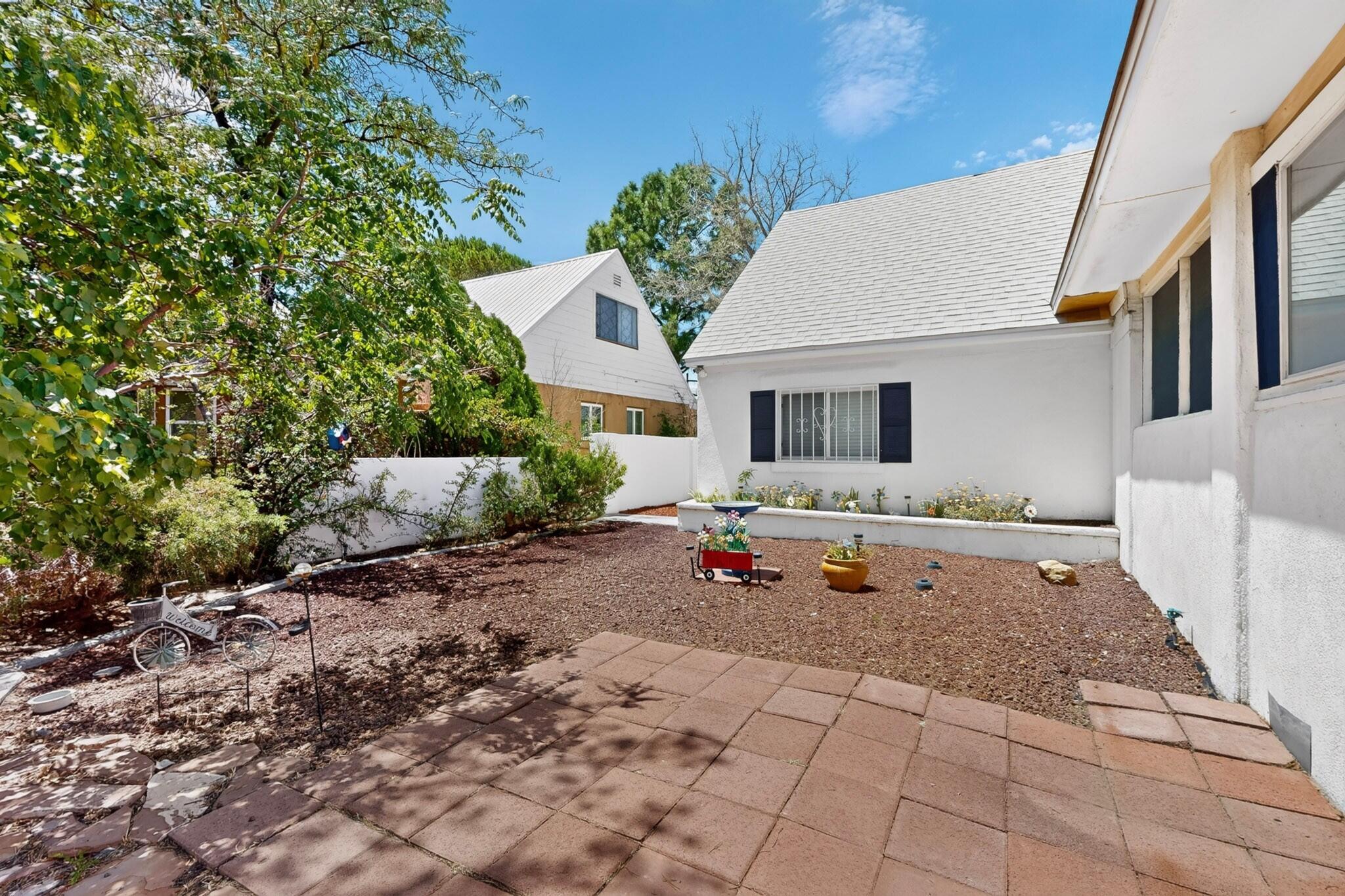 Photo 9 — 1805 Stanford Drive SE