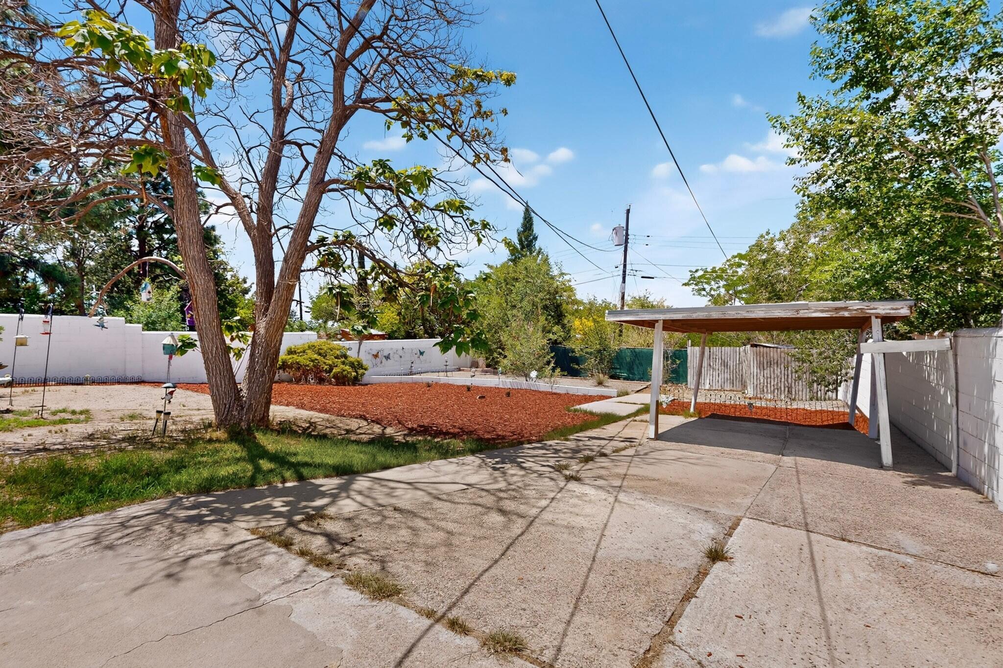 Photo 3 — 1805 Stanford Drive SE