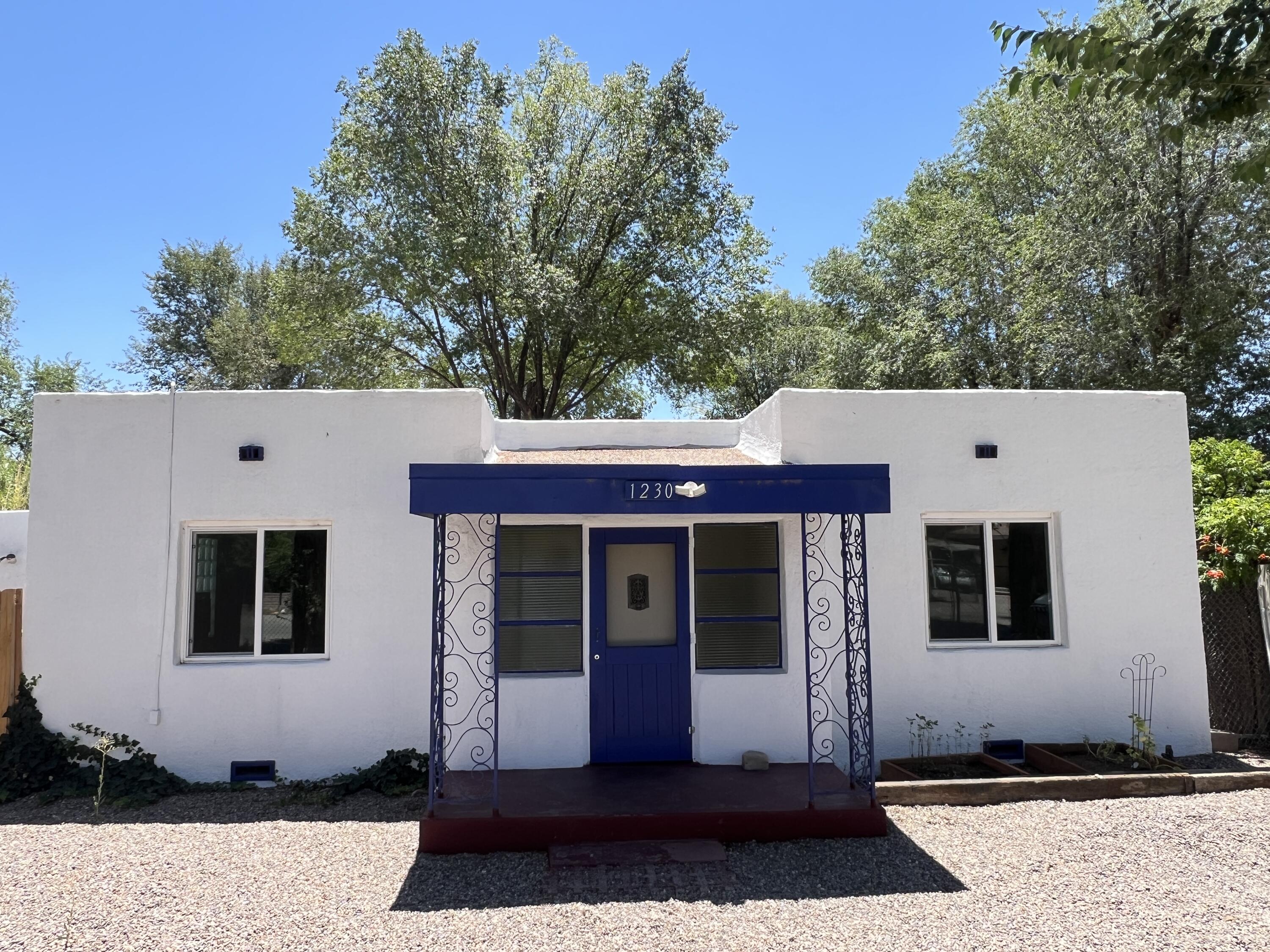 1230 Montrose Place SW, Albuquerque, NM 87105