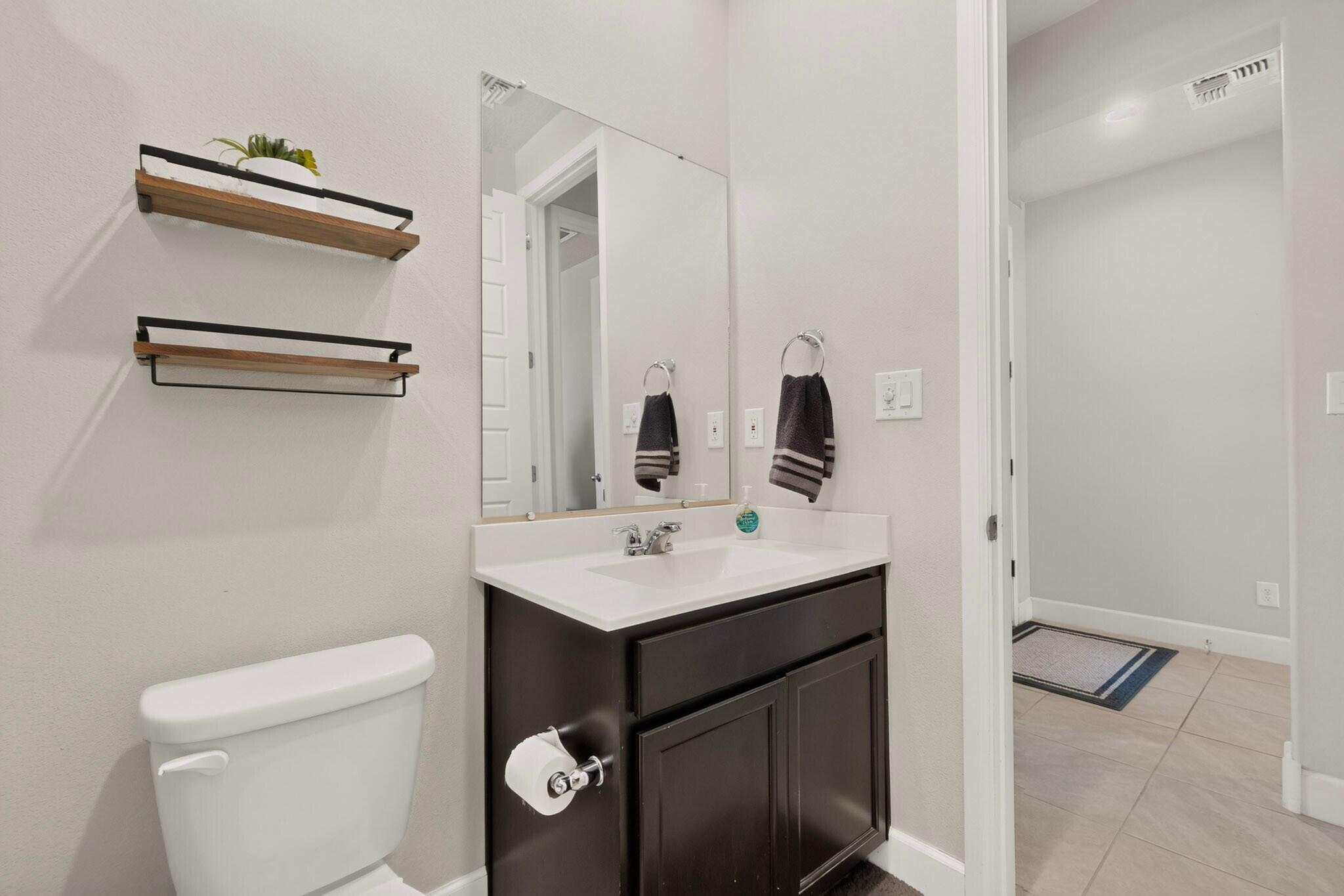 Photo 9 — 6605 Nacelle Road NE