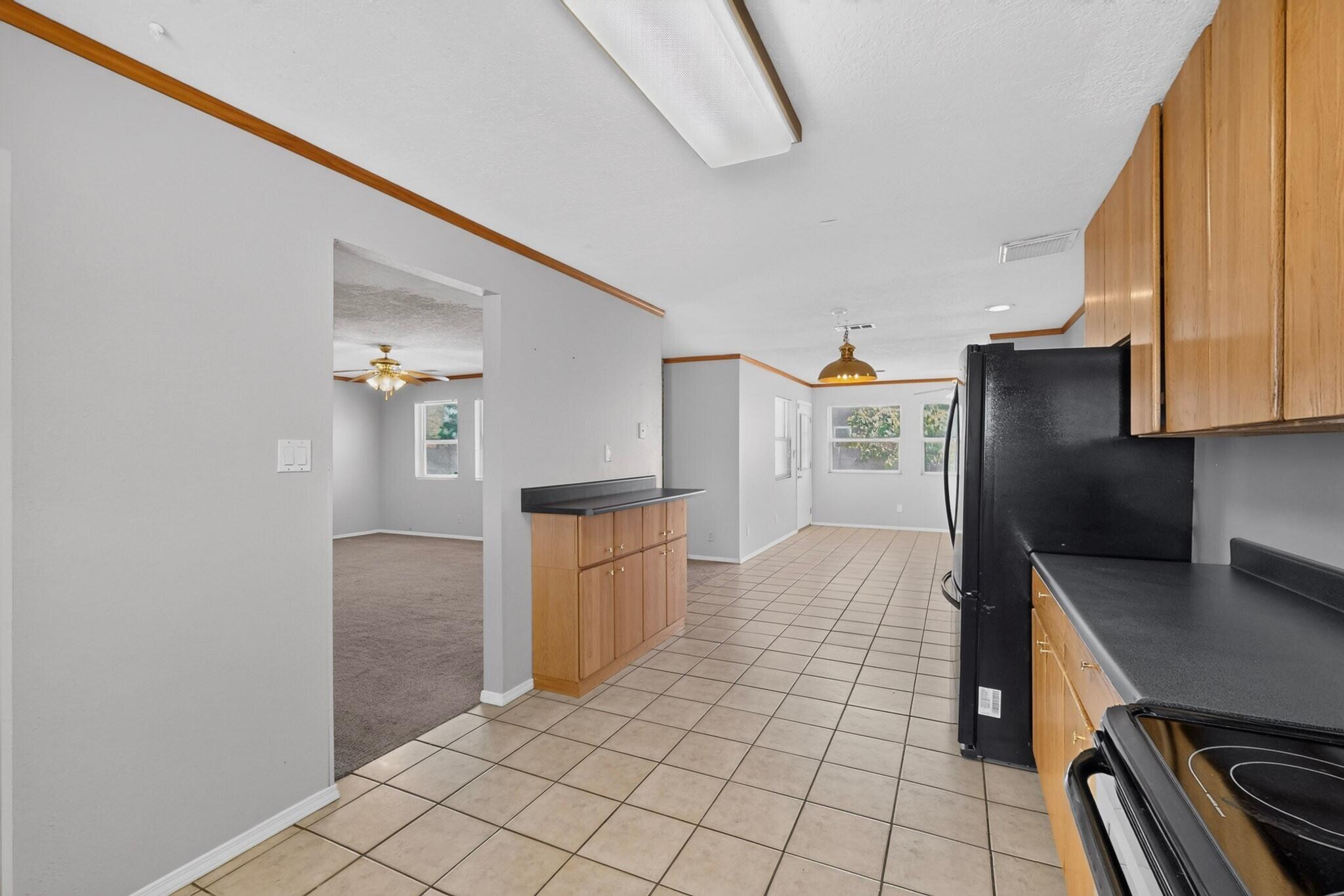 Photo 18 — 900 Peach Tree Road SE