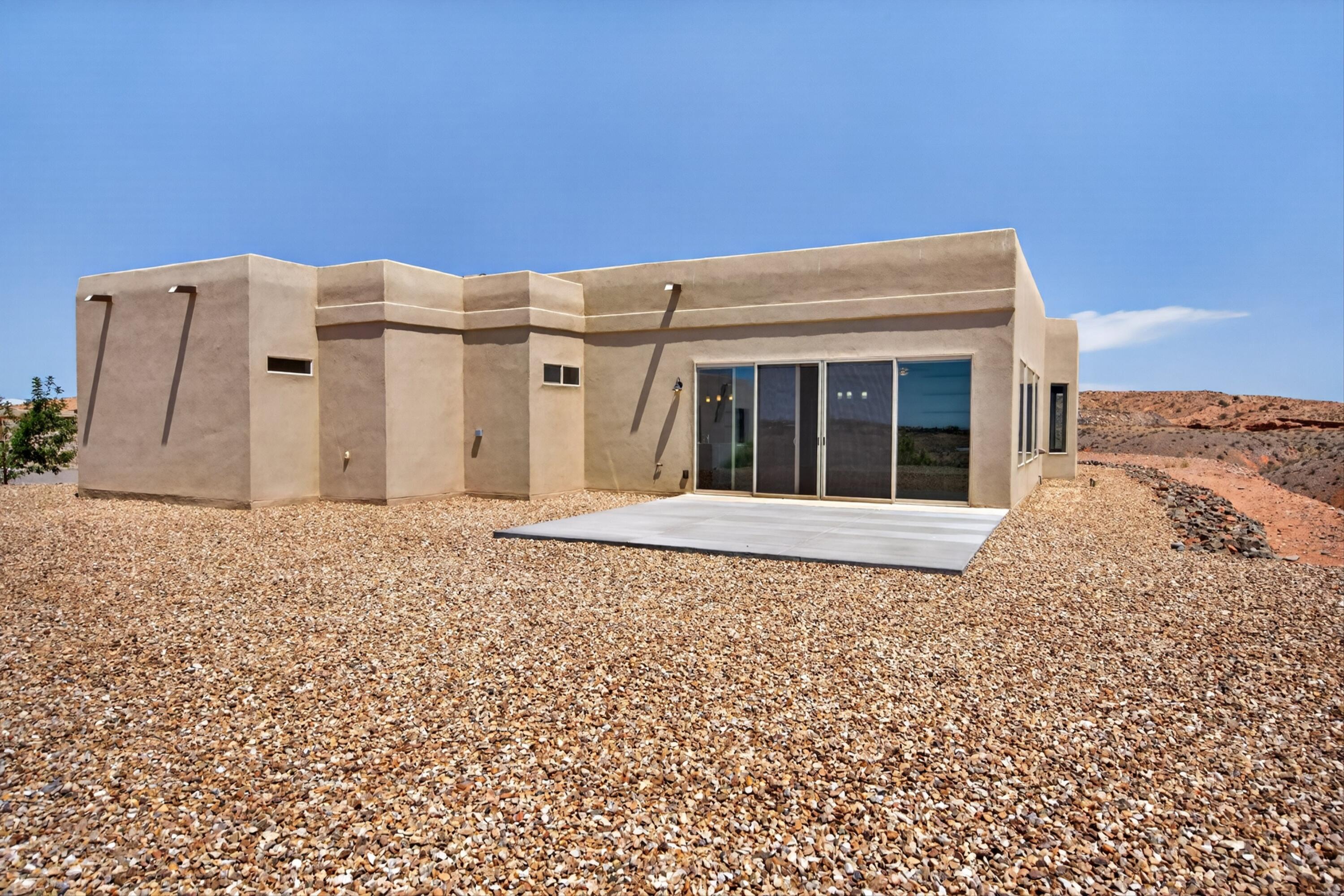 Photo 12 — 2601 Mansart Court NE