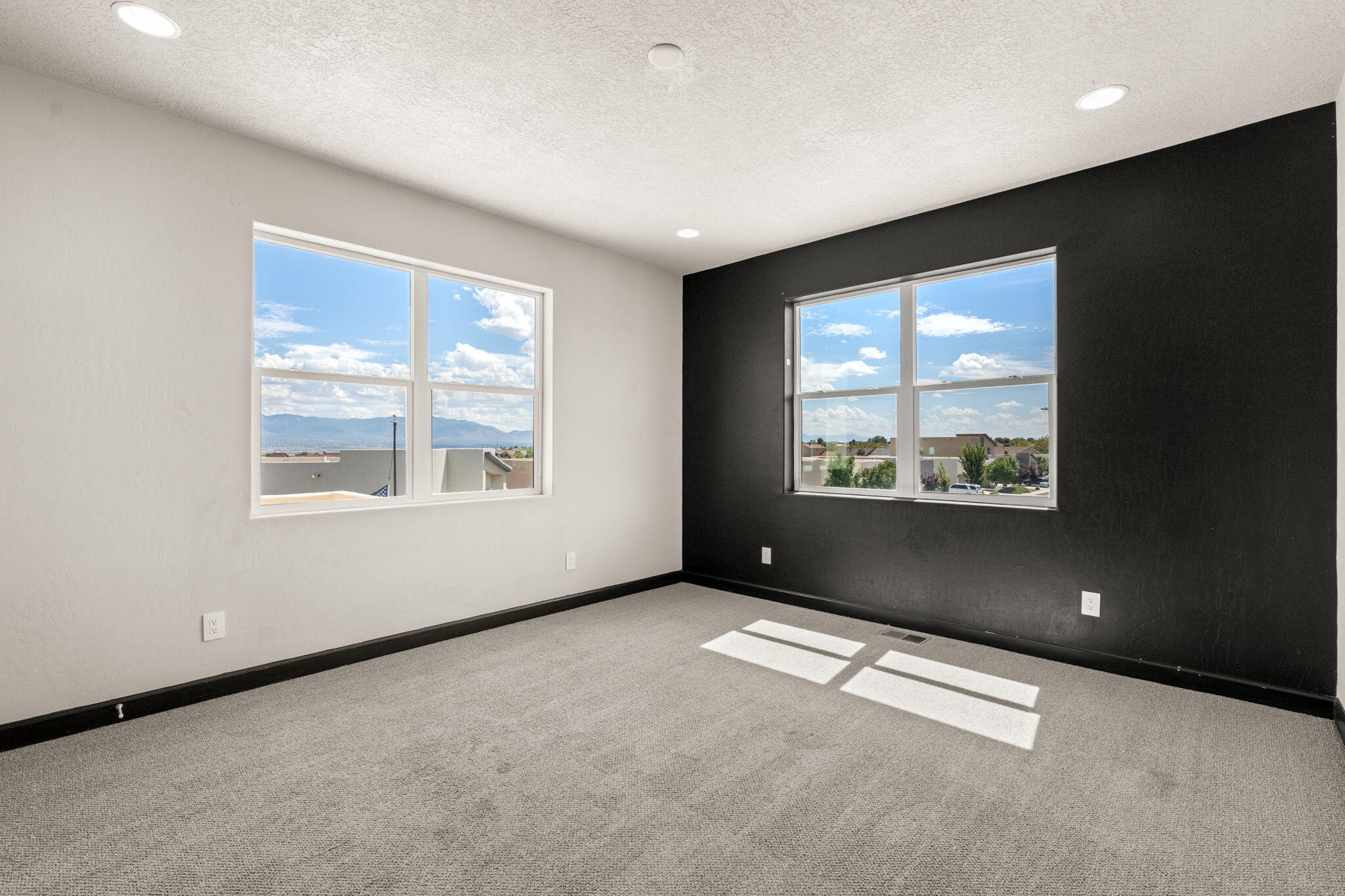 Photo 14 — 2416 Nugget Street SE