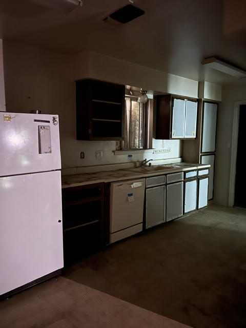 Photo 4 — 10004 Malaguena Lane NE