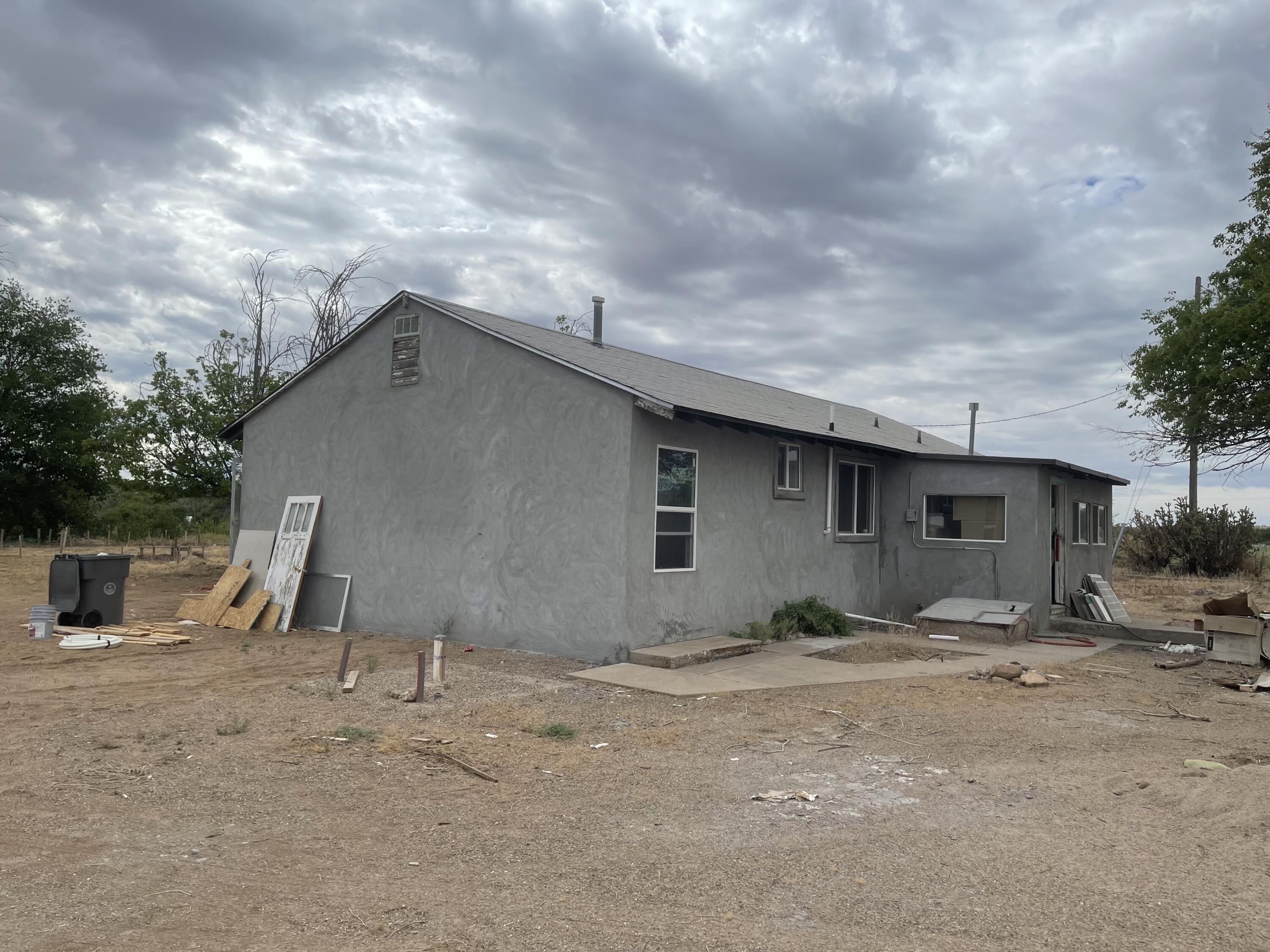 Photo 4 — 6225 Coors Boulevard SW