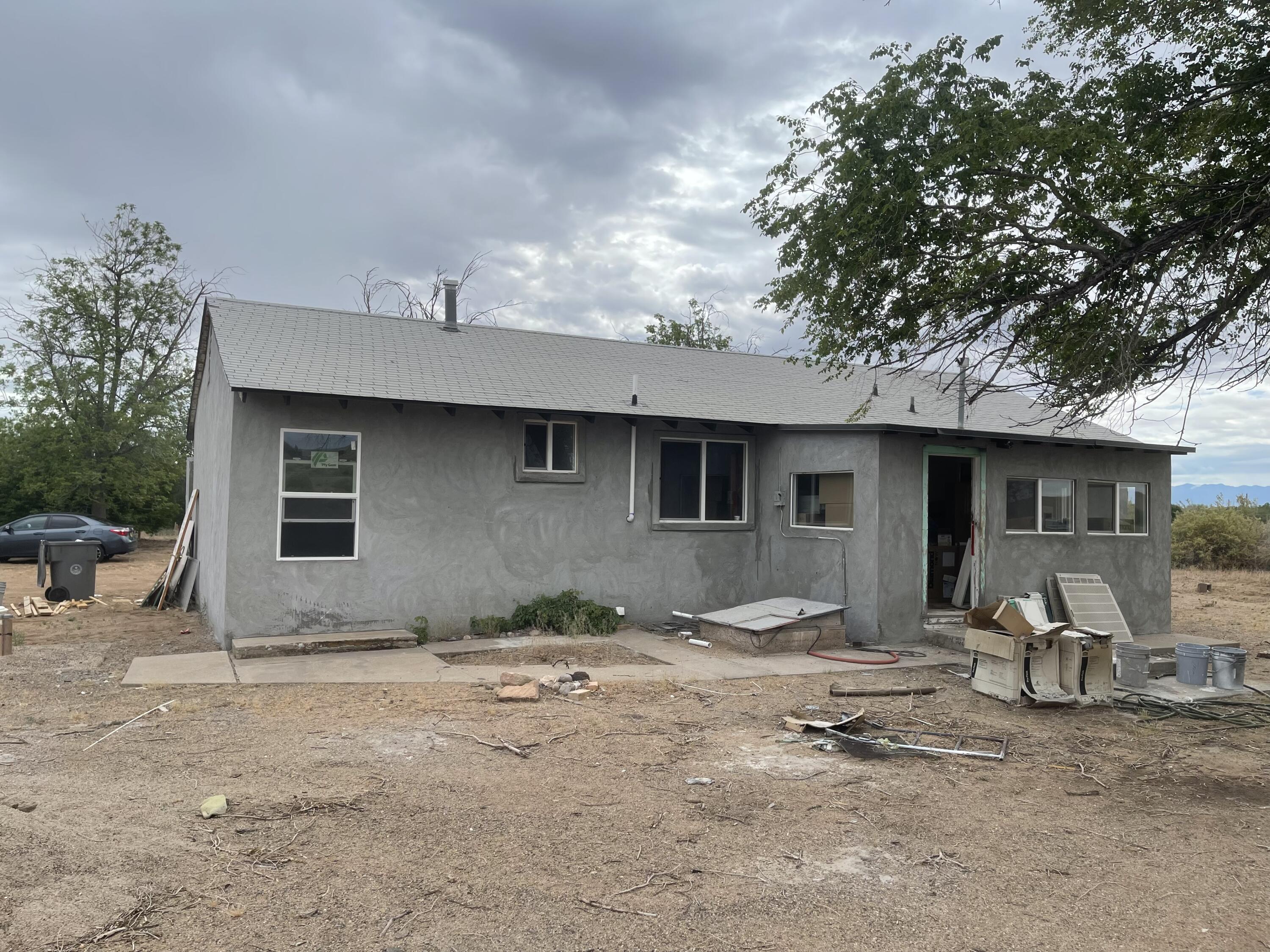 Photo 6 — 6225 Coors Boulevard SW