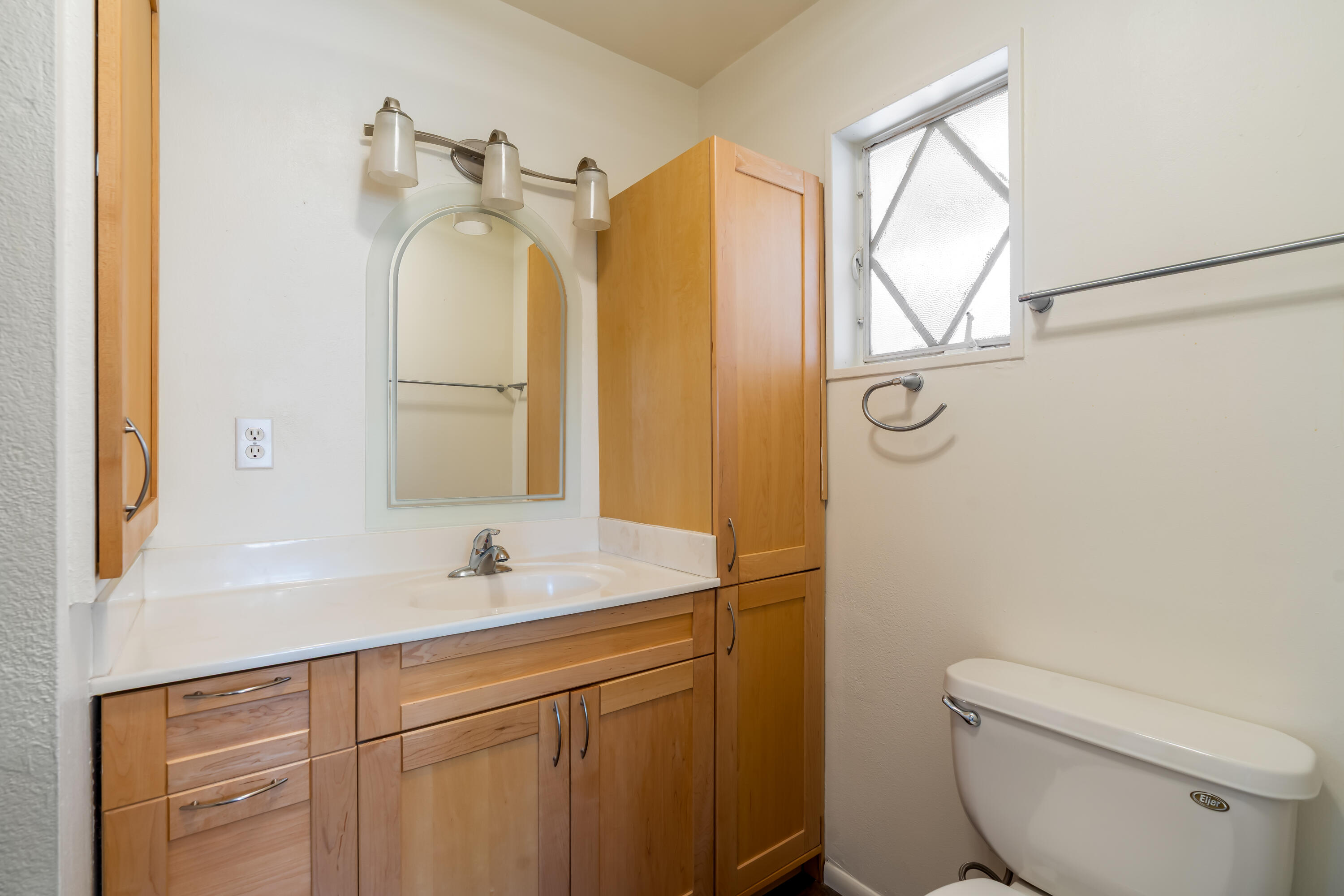 Photo 15 — 3616 Florida Street NE