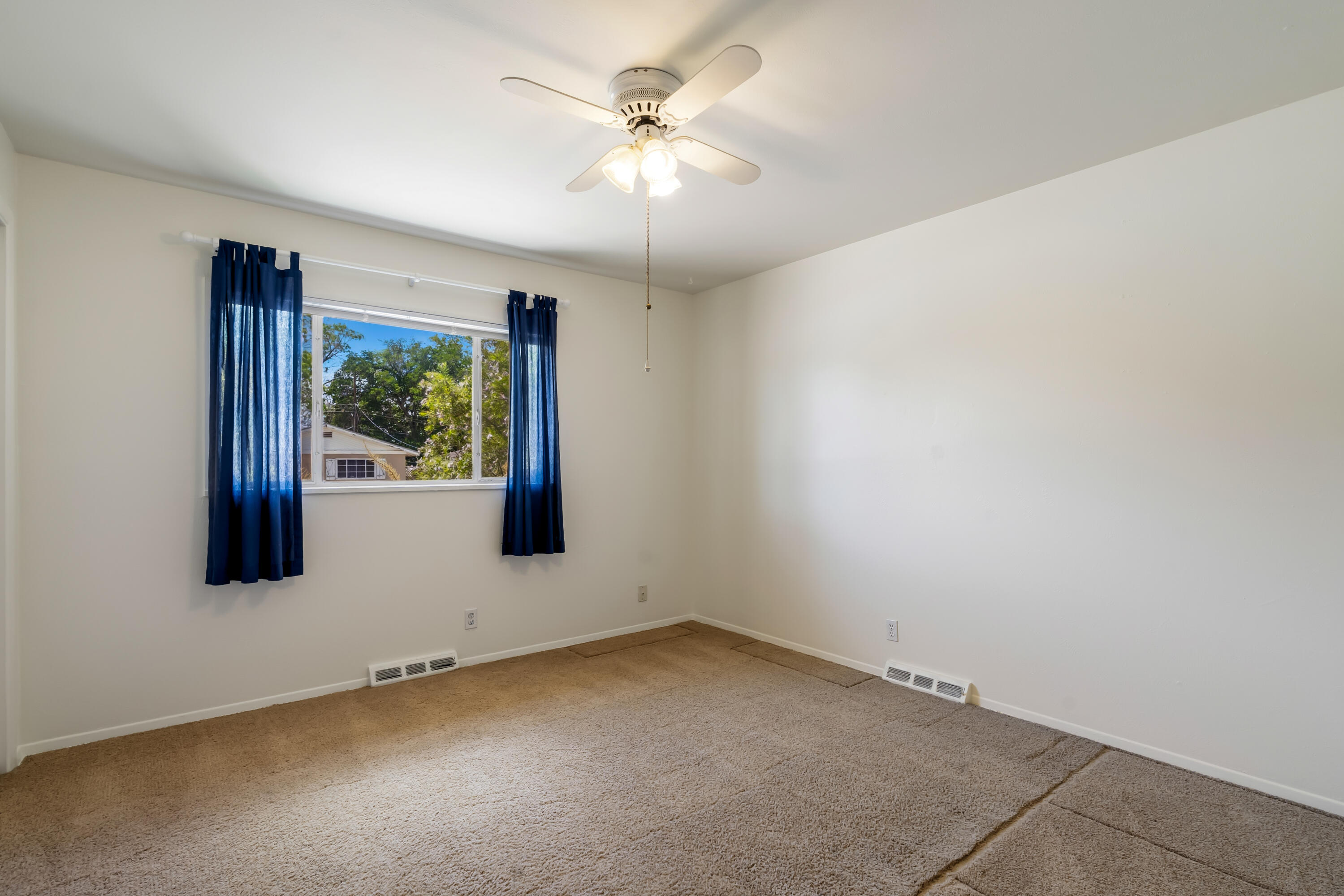 Photo 14 — 3616 Florida Street NE