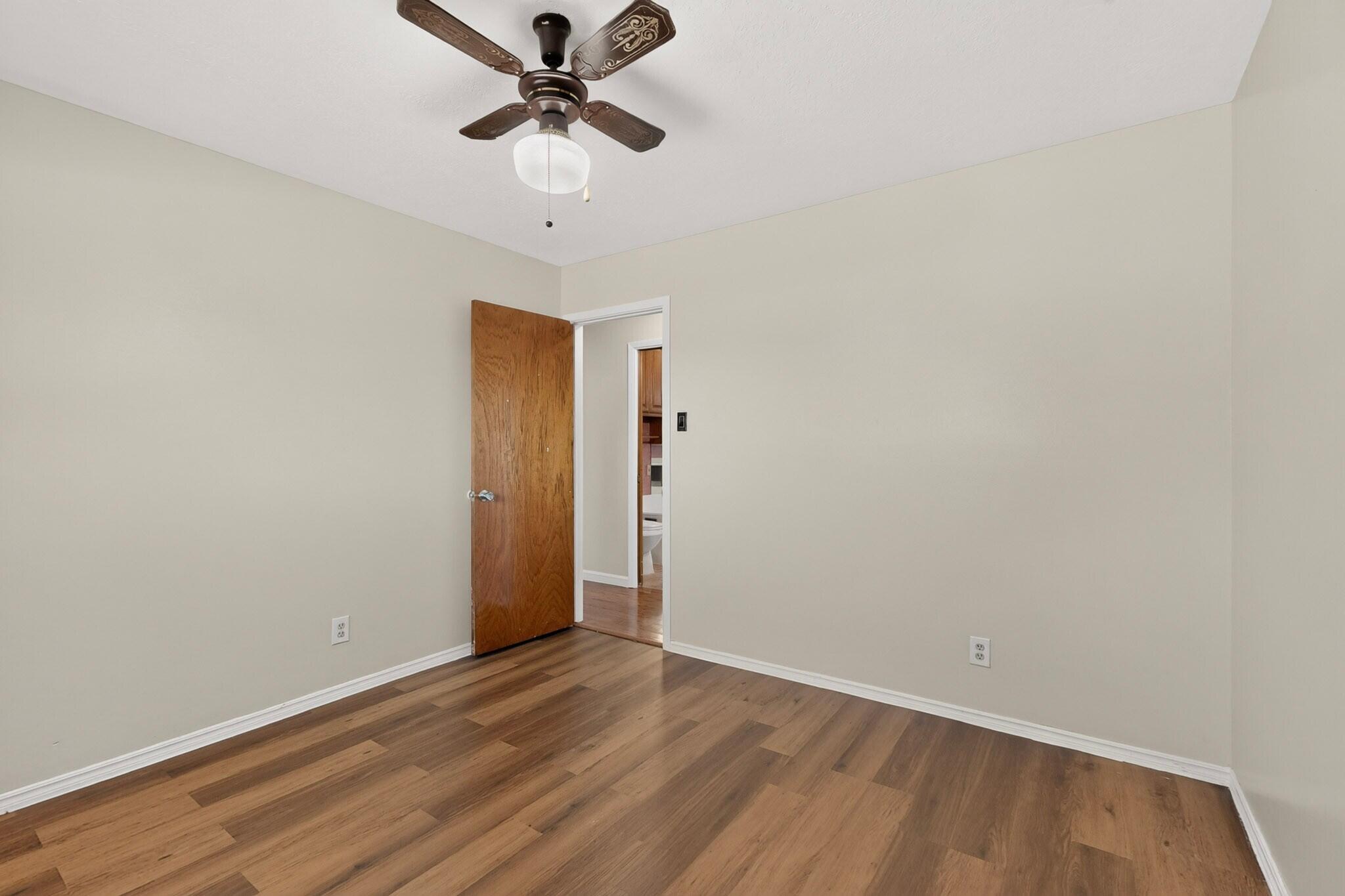 Photo 18 — 8432 Palo Duro Avenue NE