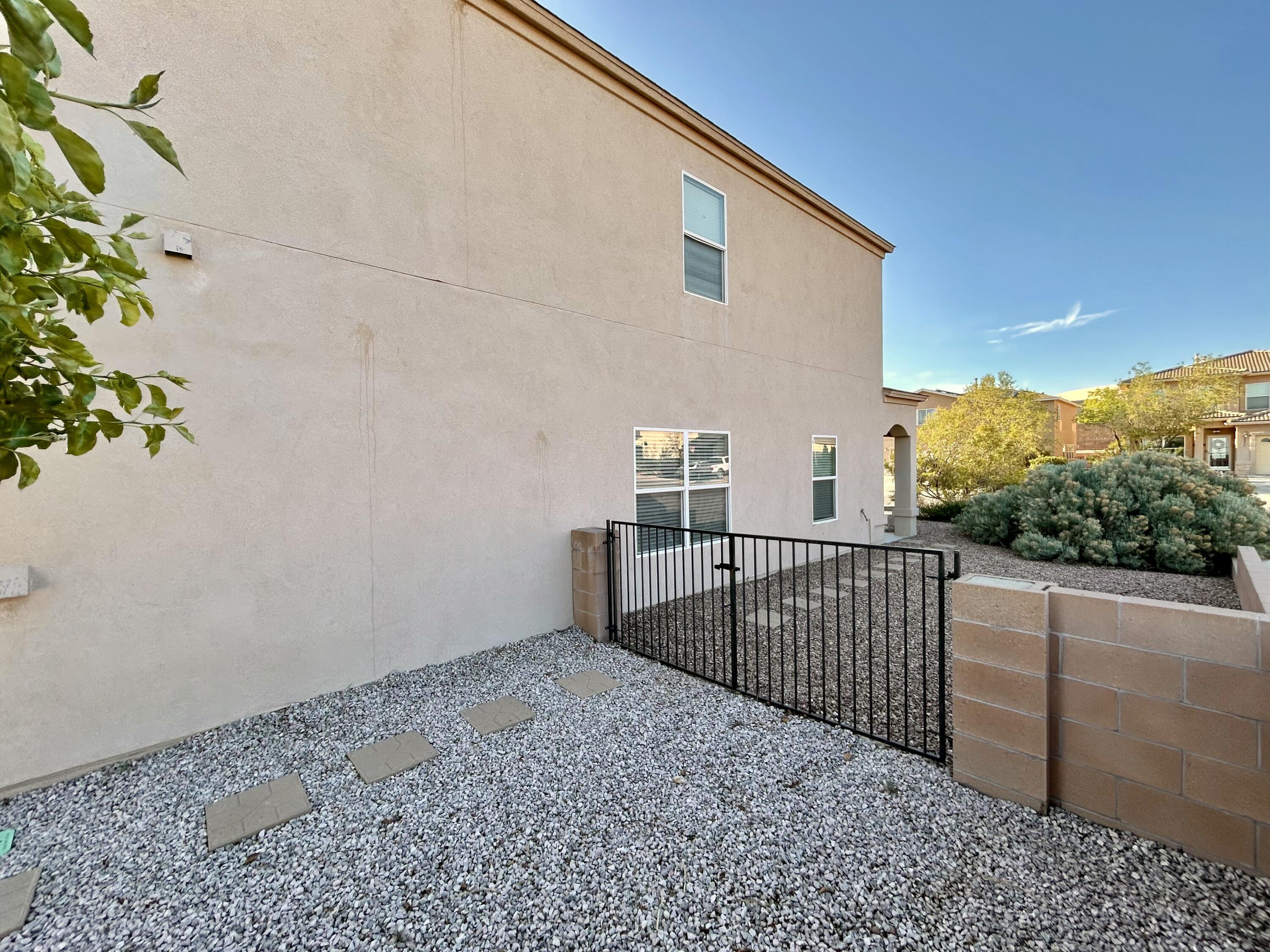Photo 10 — 6220 Nacional Road NW
