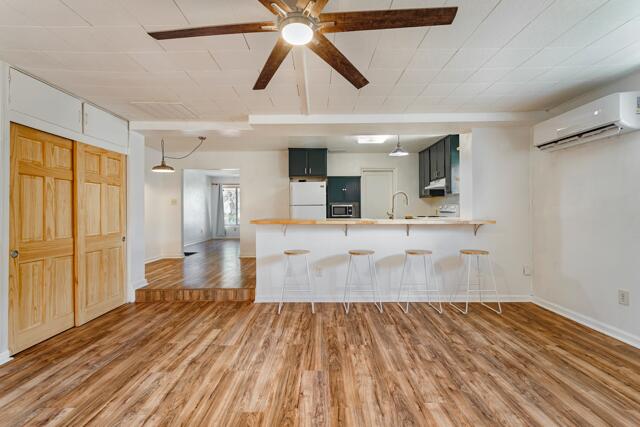 Photo 2 — 3520 Smith Avenue SE