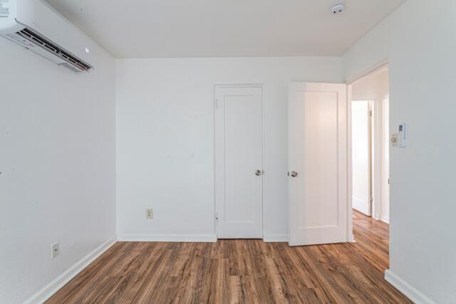 Photo 8 — 3520 Smith Avenue SE