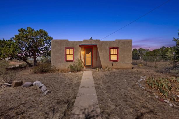 401 N Corbett Avenue, Mountainair, NM 87036